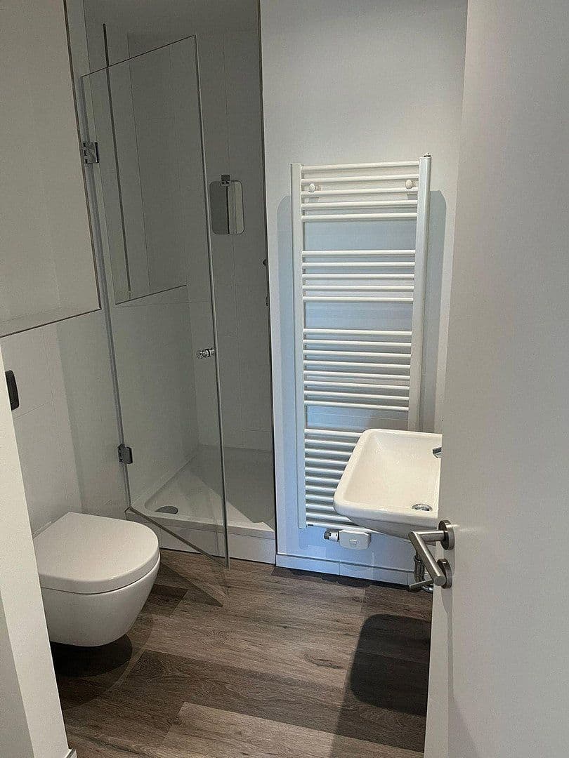 Predaj bytu 3-izbový 118 m², Stahlheimer Straße 2a, Berlin, Berlín Predaj bytu 3-izbový 118 m², Stahlheimer Straße 2a, Berlin, Berlín