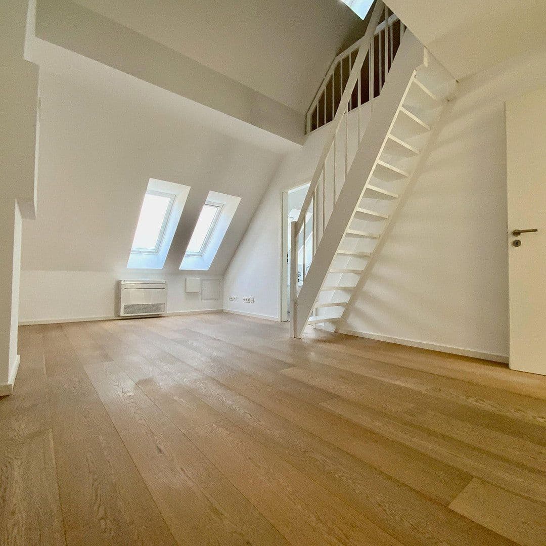 Predaj bytu 3-izbový 118 m², Stahlheimer Straße 2a, Berlin, Berlín Predaj bytu 3-izbový 118 m², Stahlheimer Straße 2a, Berlin, Berlín