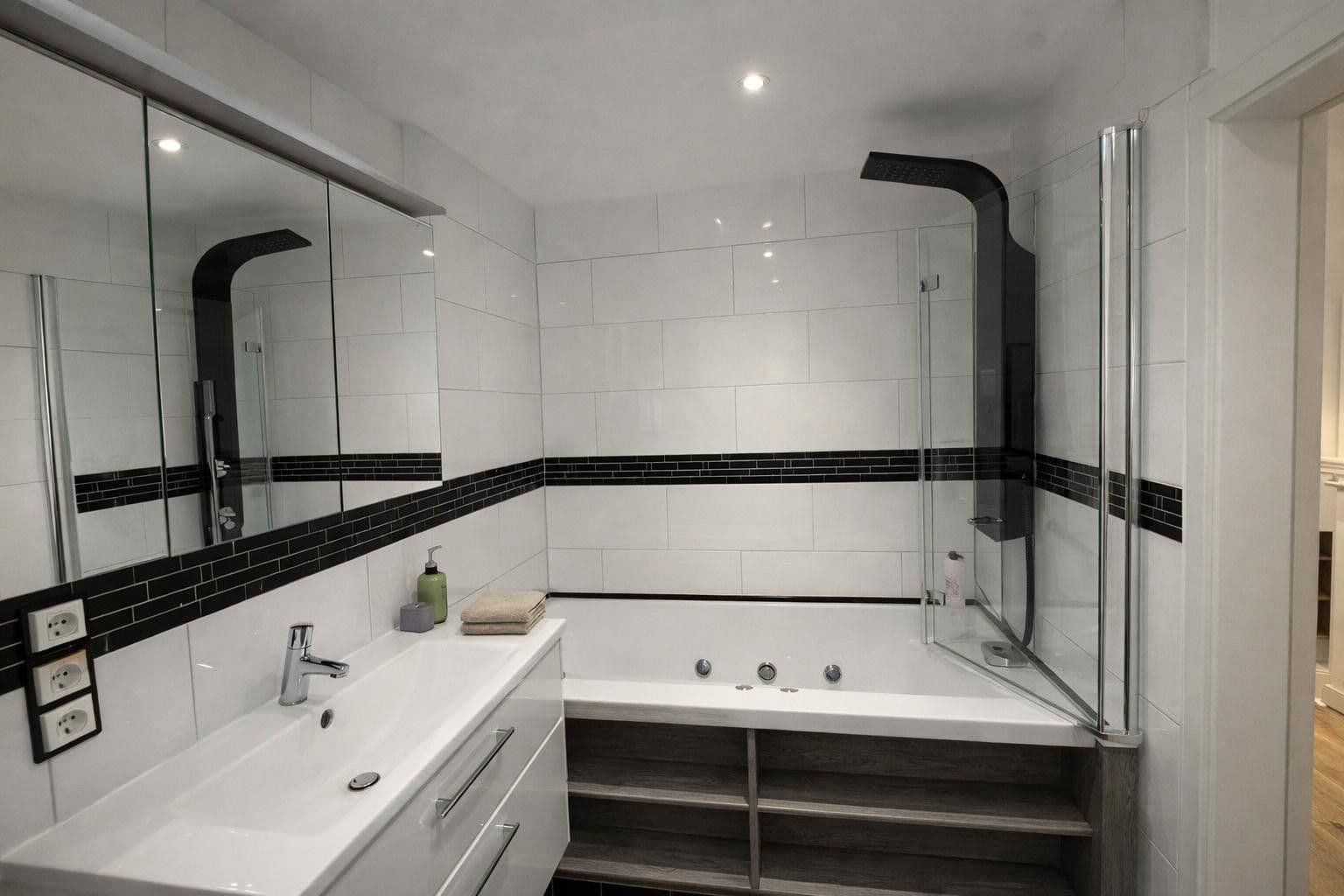 Predaj bytu 4-izbový 102 m², Weyhe, Dolné Sasko Predaj bytu 4-izbový 102 m², Weyhe, Dolné Sasko