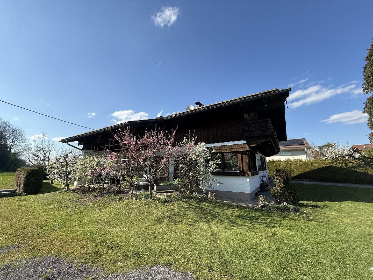 Predaj domu 190 m², pozemek 800 m², Bad Aibling, Bavorsko Predaj domu 190 m², pozemek 800 m², Bad Aibling, Bavorsko