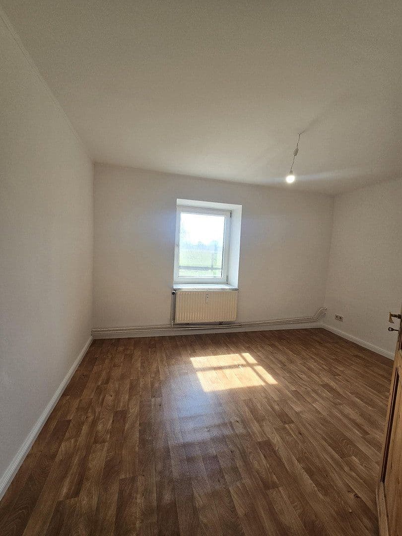 Prenájom bytu 4-izbový 105 m², Kamper Str. 6, Nützen, Šlezvicko-Holštajnsko Prenájom bytu 4-izbový 105 m², Kamper Str. 6, Nützen, Šlezvicko-Holštajnsko