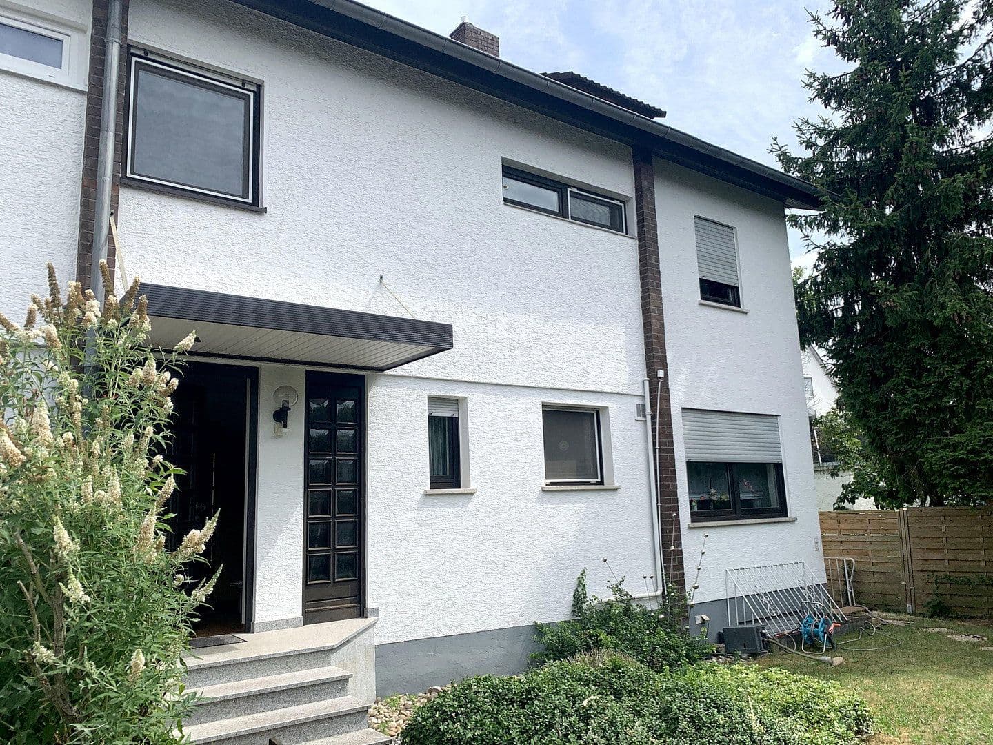 Predaj domu 182 m², pozemek 489 m², Hanau, Hesensko Predaj domu 182 m², pozemek 489 m², Hanau, Hesensko