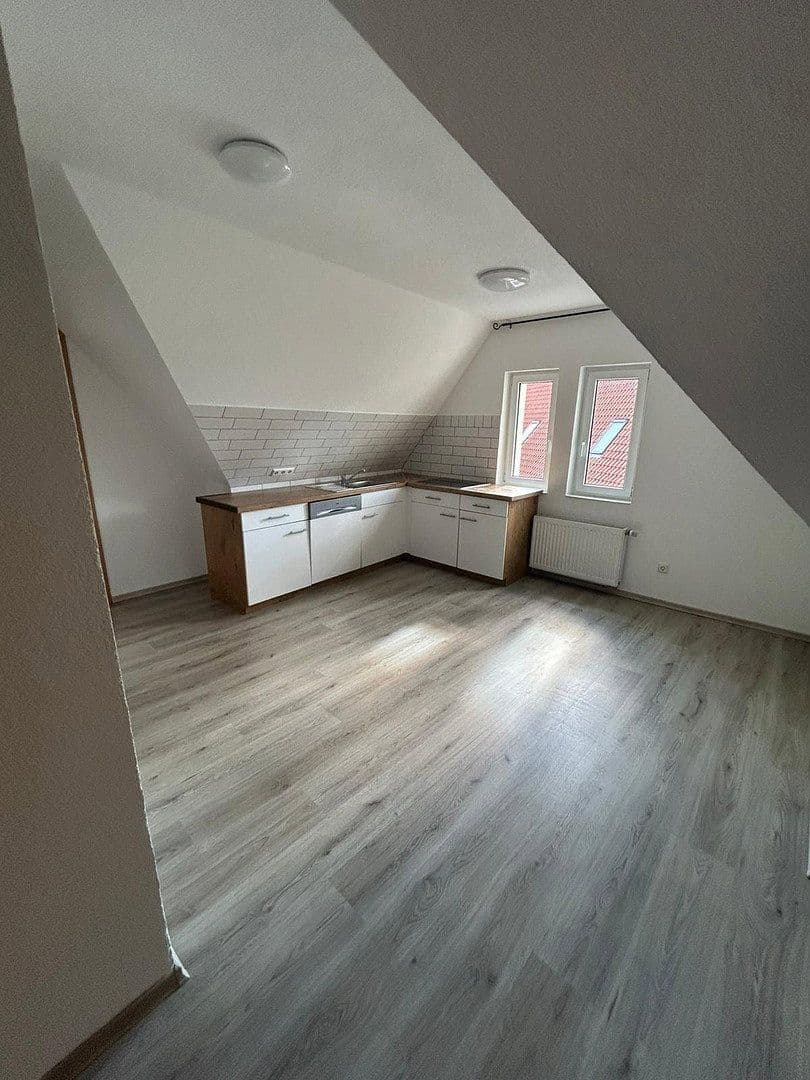 Prenájom bytu 2-izbový 65 m², Löhrstraße 3, Trossingen, Bádensko-Wurttembersko Prenájom bytu 2-izbový 65 m², Löhrstraße 3, Trossingen, Bádensko-Wurttembersko