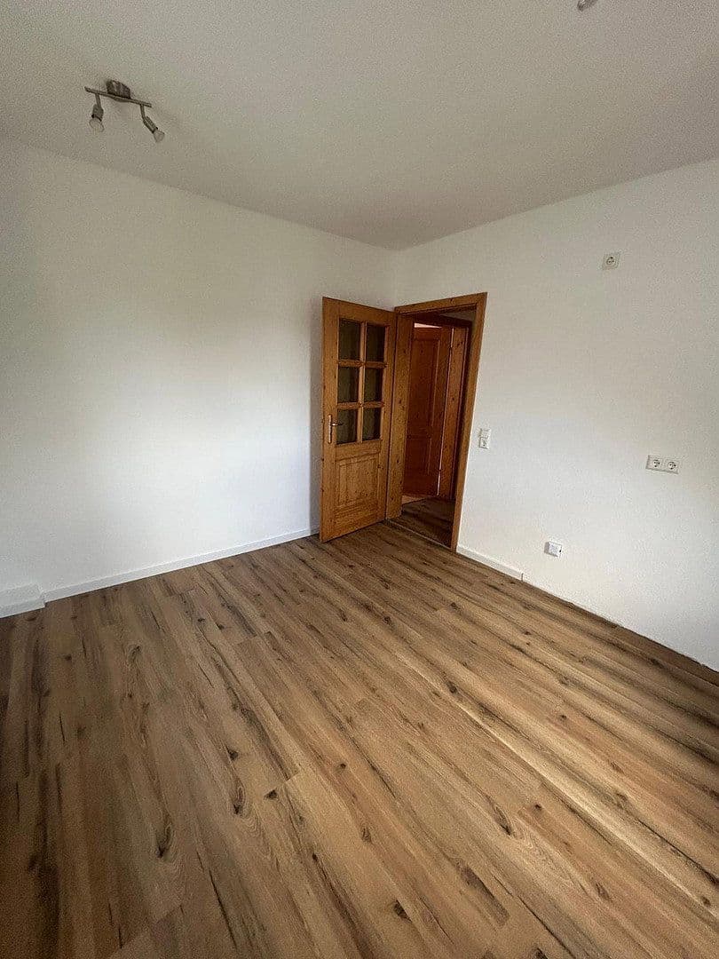Prenájom bytu 3-izbový 86 m², Löhrstraße 3, Trossingen, Bádensko-Wurttembersko Prenájom bytu 3-izbový 86 m², Löhrstraße 3, Trossingen, Bádensko-Wurttembersko