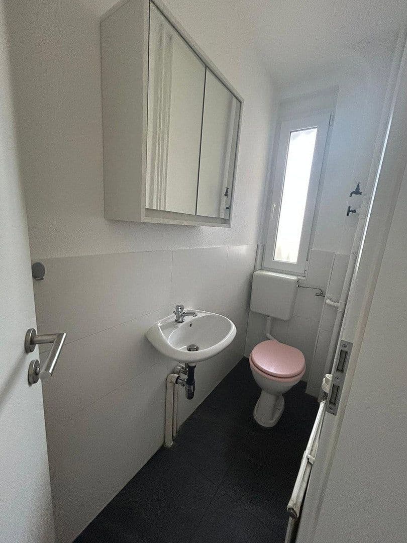 Prenájom bytu 1-izbový 23 m², Löhrstraße 3, Trossingen, Bádensko-Wurttembersko Prenájom bytu 1-izbový 23 m², Löhrstraße 3, Trossingen, Bádensko-Wurttembersko