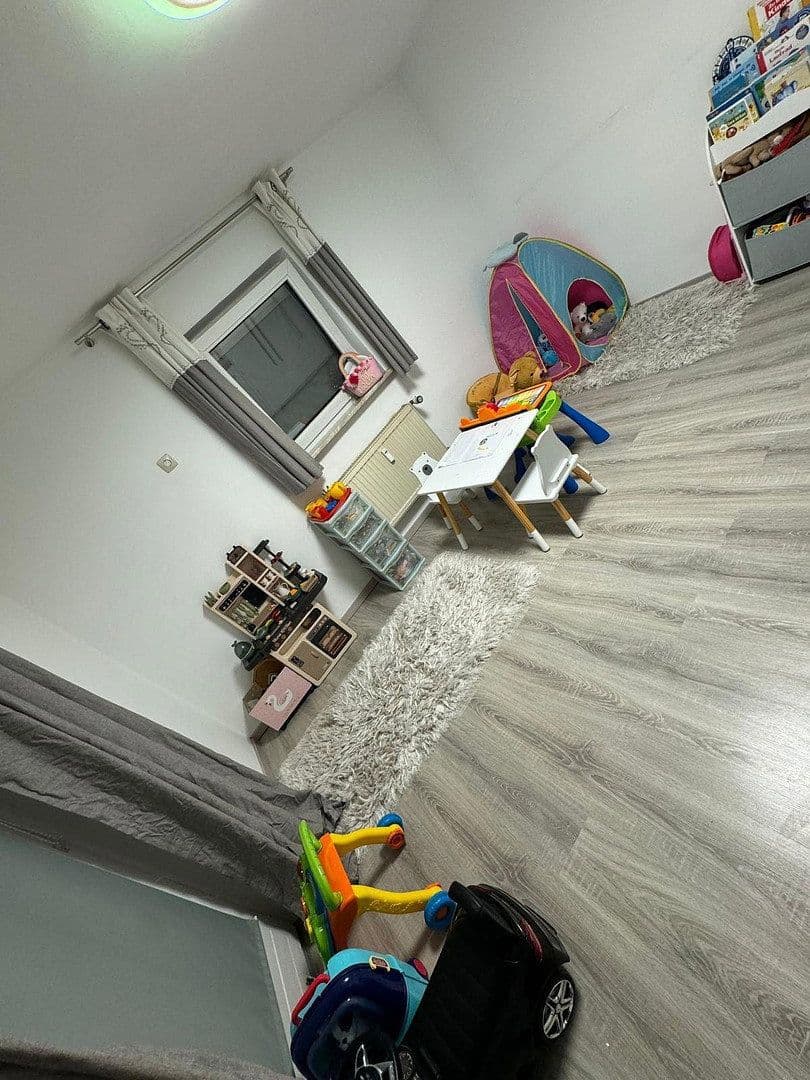 Predaj domu 168 m², pozemek 424 m², Werner-Egk-Str. 20, Vaterstetten, Bavorsko Predaj domu 168 m², pozemek 424 m², Werner-Egk-Str. 20, Vaterstetten, Bavorsko