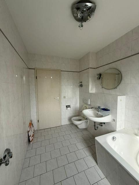 Prenájom bytu 3-izbový 77 m², Asternweg 11, Schönebeck (Elbe), Sasko-Anhaltsko Prenájom bytu 3-izbový 77 m², Asternweg 11, Schönebeck (Elbe), Sasko-Anhaltsko