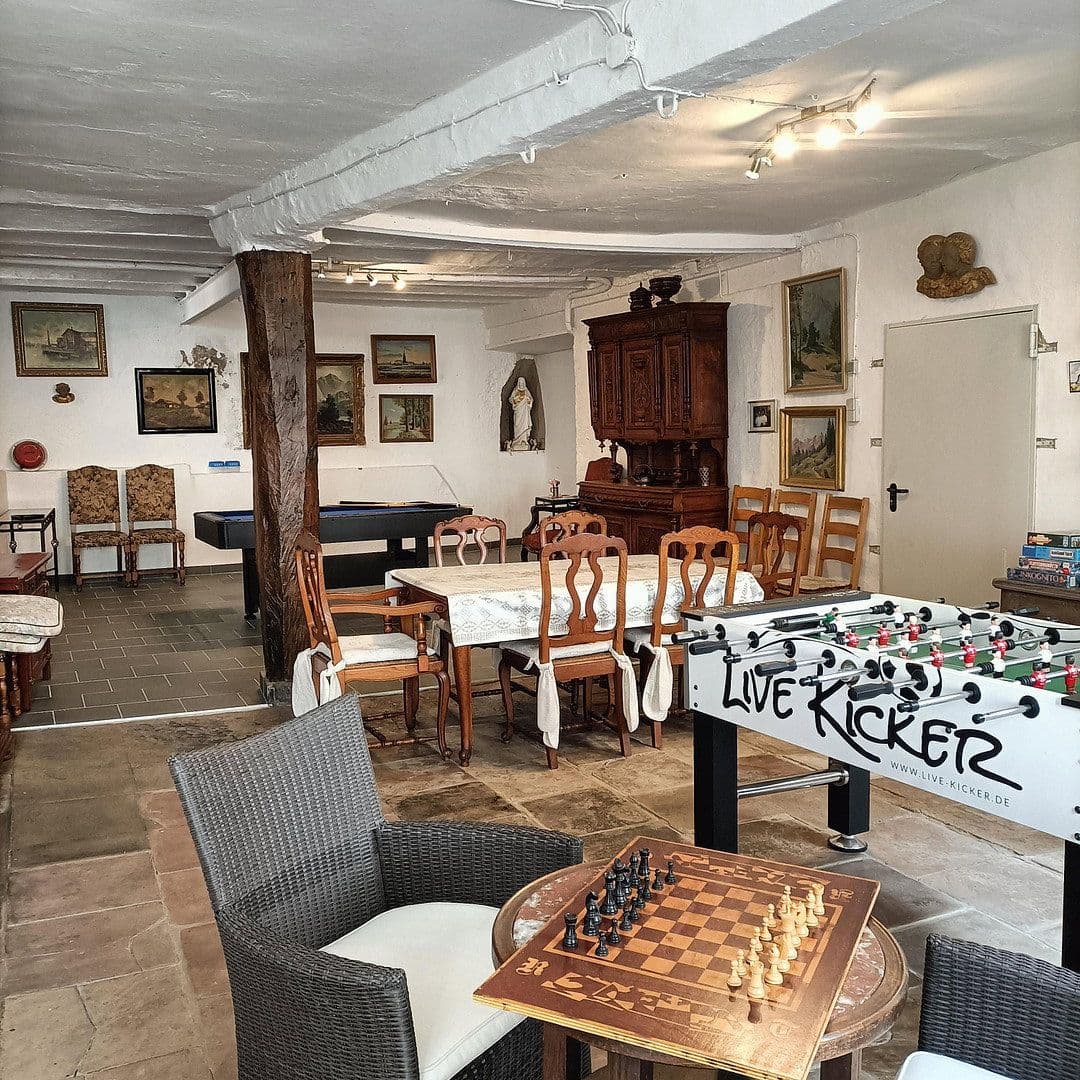 Predaj domu 399 m², pozemek 304 m², Senheim, Porýnie-Falcko Predaj domu 399 m², pozemek 304 m², Senheim, Porýnie-Falcko