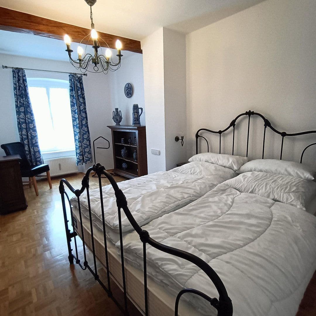 Predaj domu 399 m², pozemek 304 m², Senheim, Porýnie-Falcko Predaj domu 399 m², pozemek 304 m², Senheim, Porýnie-Falcko