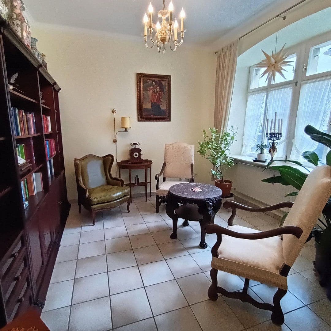 Predaj domu 399 m², pozemek 304 m², Senheim, Porýnie-Falcko Predaj domu 399 m², pozemek 304 m², Senheim, Porýnie-Falcko