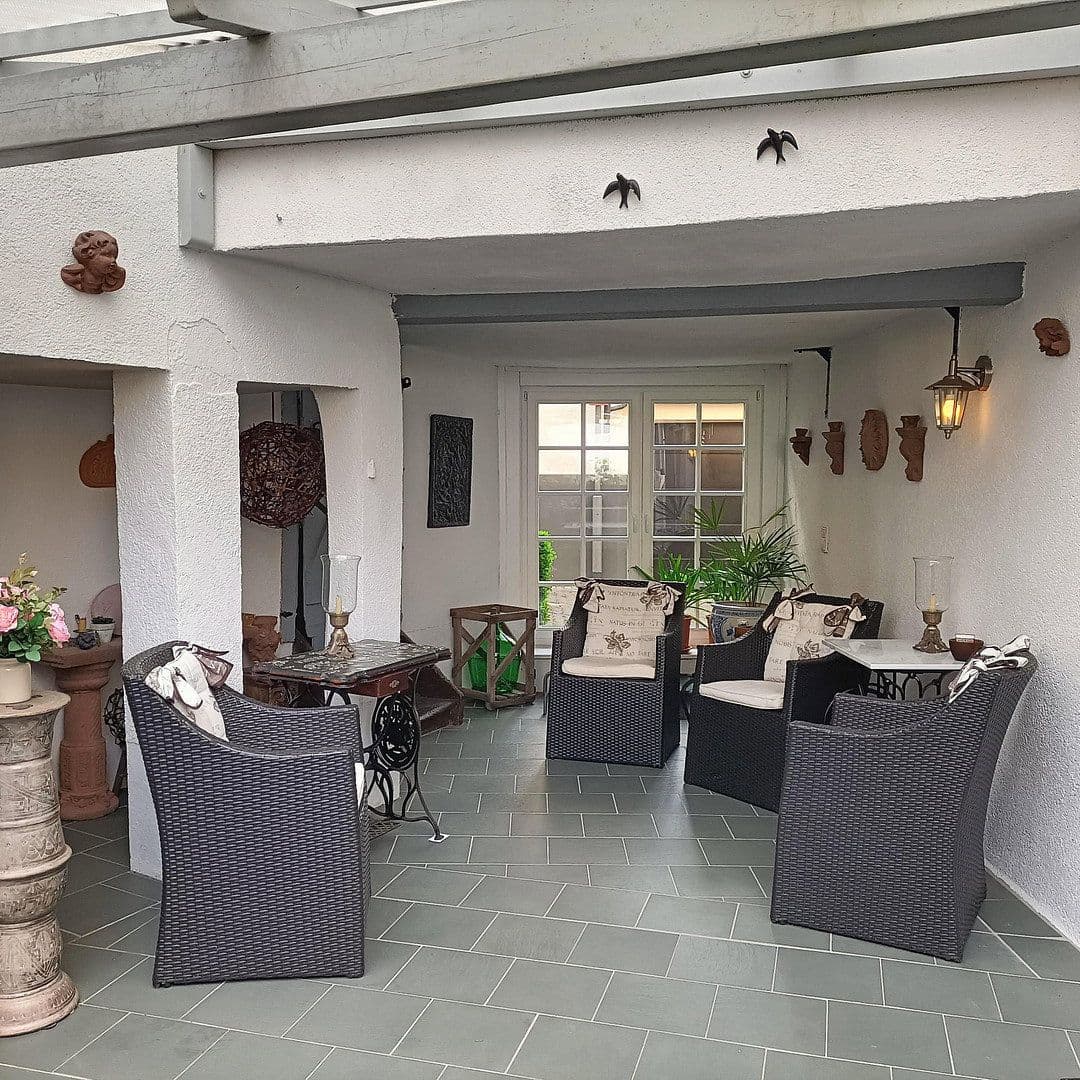 Predaj domu 399 m², pozemek 304 m², Senheim, Porýnie-Falcko Predaj domu 399 m², pozemek 304 m², Senheim, Porýnie-Falcko