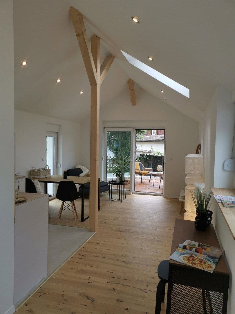 Prenájom bytu 2-izbový 63 m², Stuttgart, Bádensko-Wurttembersko Prenájom bytu 2-izbový 63 m², Stuttgart, Bádensko-Wurttembersko