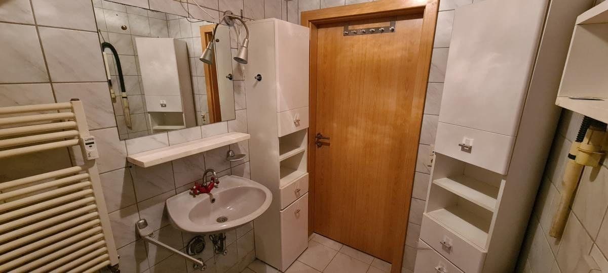 Prenájom bytu 1-izbový 37 m², Liebenzeller Str.3, Neuhausen, Bádensko-Wurttembersko Prenájom bytu 1-izbový 37 m², Liebenzeller Str.3, Neuhausen, Bádensko-Wurttembersko