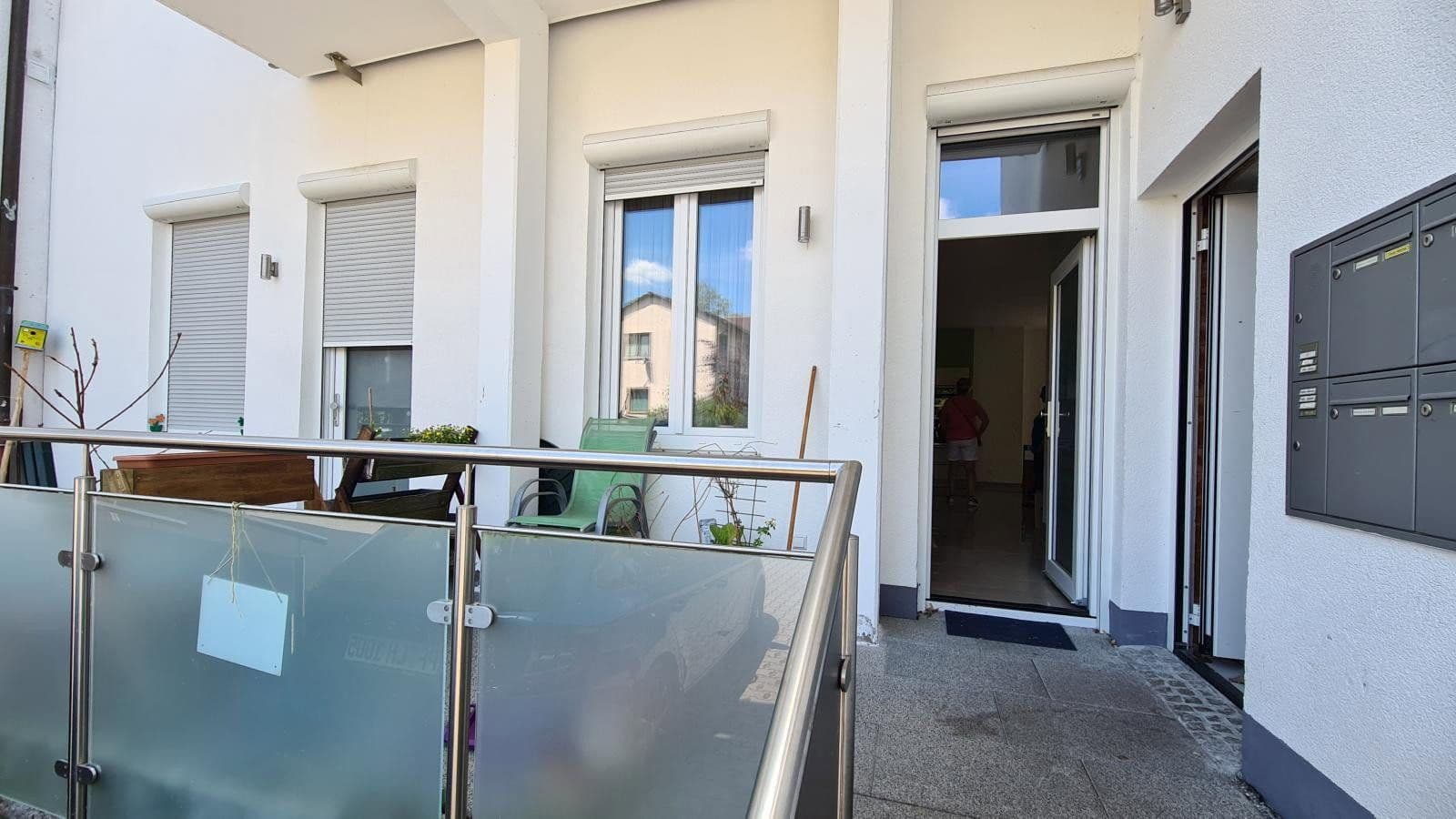 Prenájom bytu 1-izbový 37 m², Liebenzeller Str.3, Neuhausen, Bádensko-Wurttembersko Prenájom bytu 1-izbový 37 m², Liebenzeller Str.3, Neuhausen, Bádensko-Wurttembersko