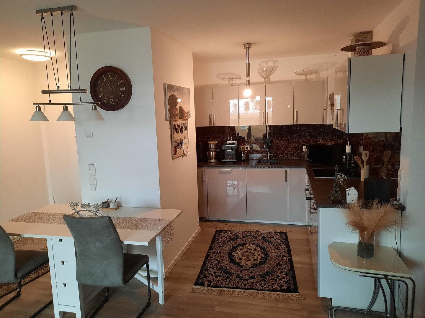 Prenájom bytu 3-izbový 75 m², Bahnstraße 78, Grevenbroich, Severné Porýnie - Westfálsko Prenájom bytu 3-izbový 75 m², Bahnstraße 78, Grevenbroich, Severné Porýnie - Westfálsko