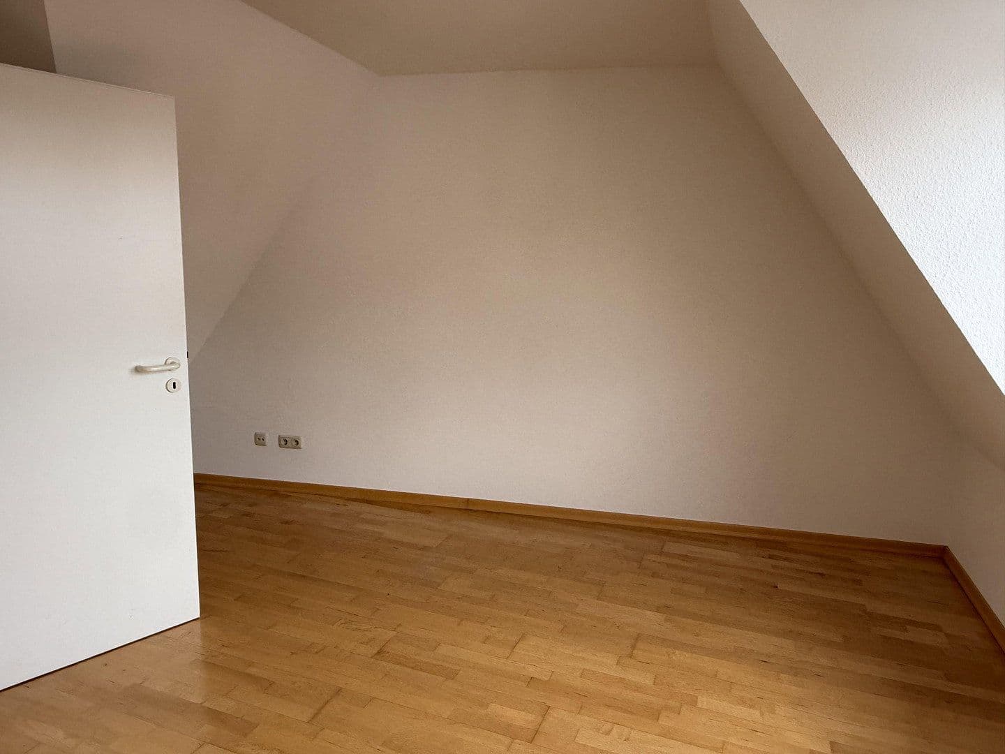 Prenájom bytu 3-izbový 97 m², Rathhausstraße 7, Hofheim am Taunus, Hesensko Prenájom bytu 3-izbový 97 m², Rathhausstraße 7, Hofheim am Taunus, Hesensko