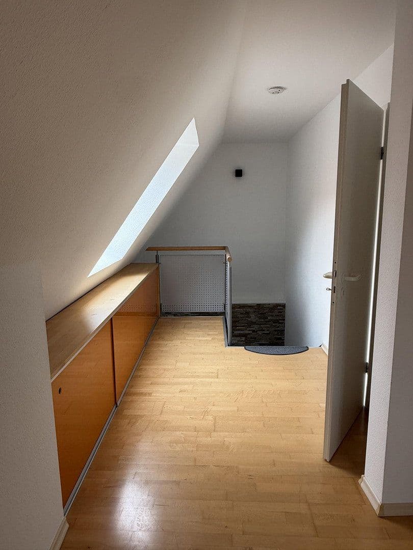 Prenájom bytu 3-izbový 97 m², Rathhausstraße 7, Hofheim am Taunus, Hesensko Prenájom bytu 3-izbový 97 m², Rathhausstraße 7, Hofheim am Taunus, Hesensko