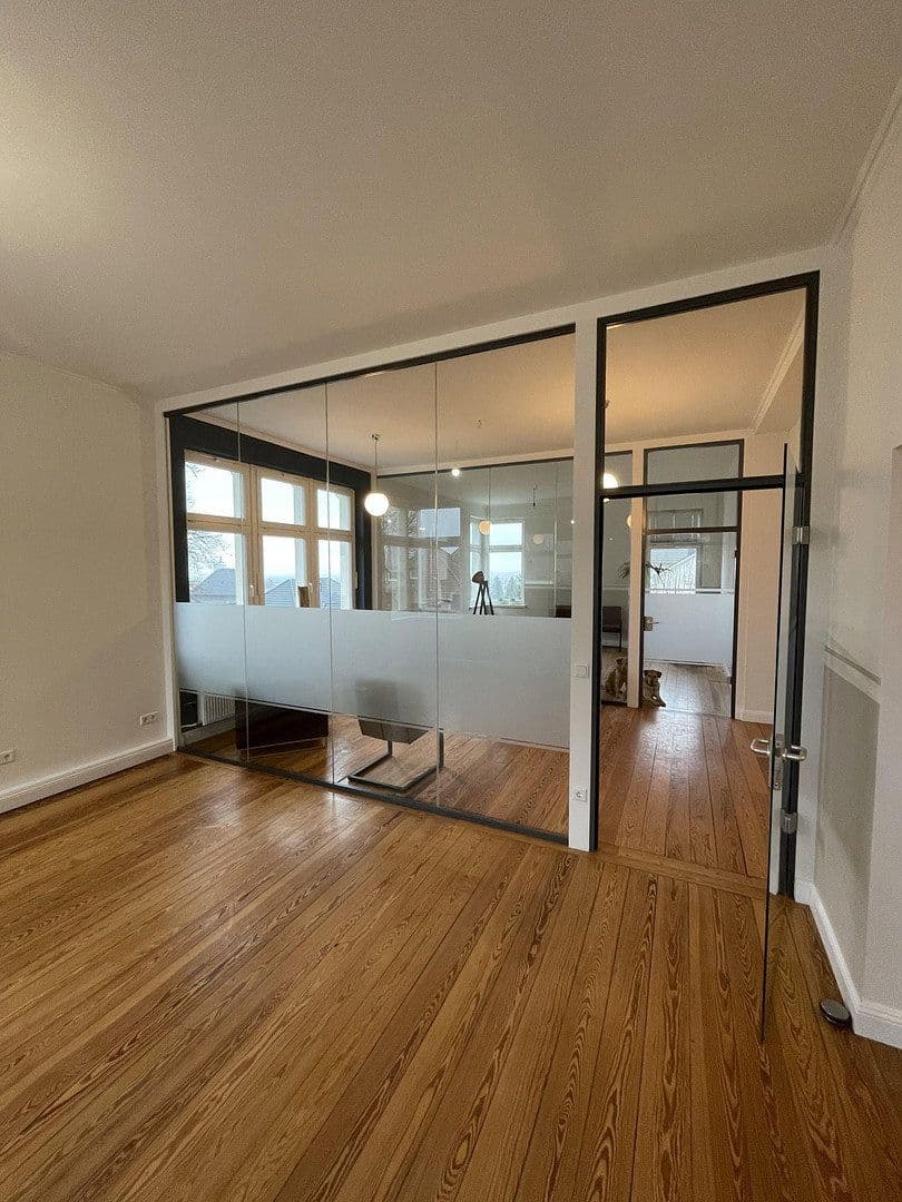 Prenájom kancelárie 113 m², Bielefeld, Severné Porýnie - Westfálsko Prenájom kancelárie 113 m², Bielefeld, Severné Porýnie - Westfálsko