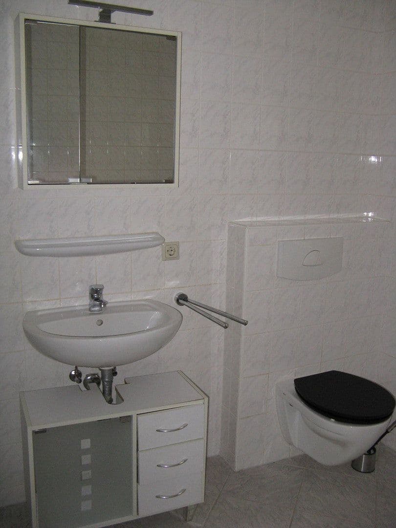 Prenájom bytu 2-izbový 78 m², Waldems, Hesensko Prenájom bytu 2-izbový 78 m², Waldems, Hesensko