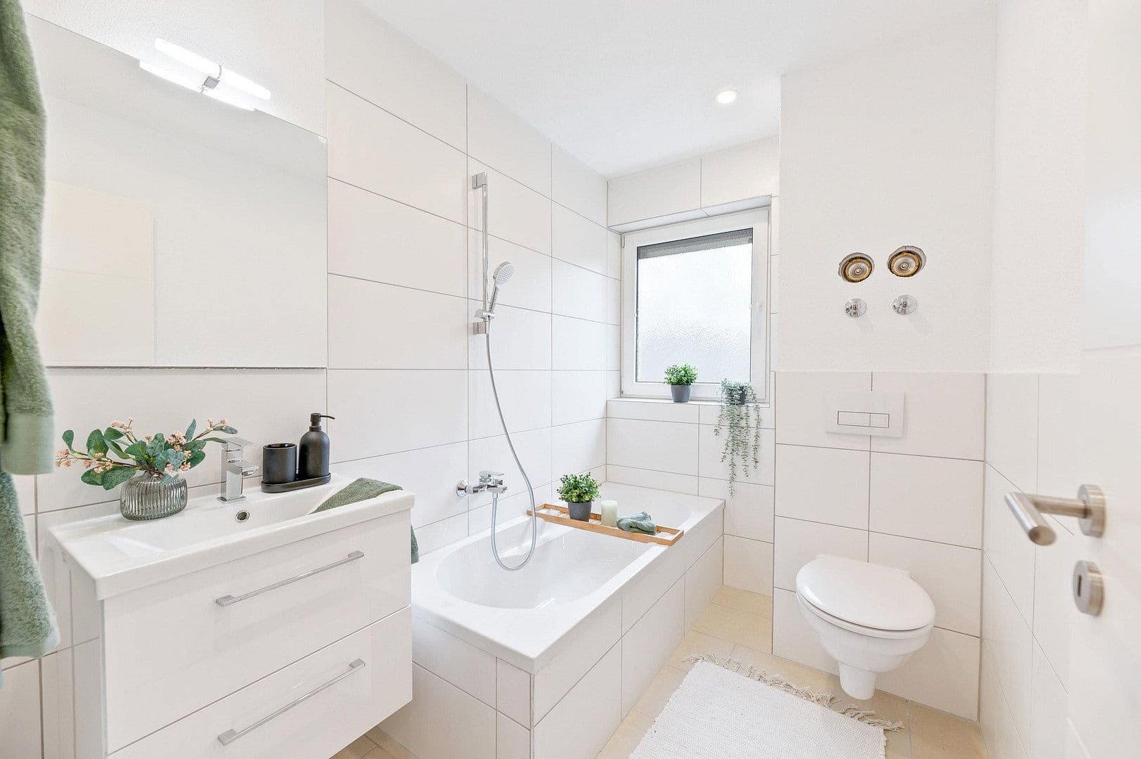 Predaj bytu 4-izbový 82 m², Neu-Ulm, Bavorsko Predaj bytu 4-izbový 82 m², Neu-Ulm, Bavorsko