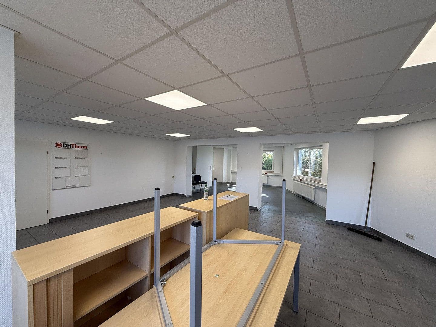 Predaj nebytového priestoru 5.705 m², Kutenhauser Str. 185, Minden, Severné Porýnie - Westfálsko Predaj nebytového priestoru 5.705 m², Kutenhauser Str. 185, Minden, Severné Porýnie - Westfálsko