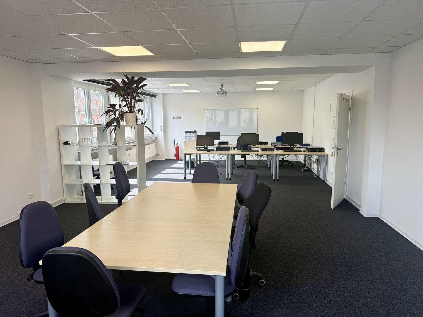 Prenájom kancelárie 100 m², Sophienblatt 82-86, Kiel, Šlezvicko-Holštajnsko Prenájom kancelárie 100 m², Sophienblatt 82-86, Kiel, Šlezvicko-Holštajnsko