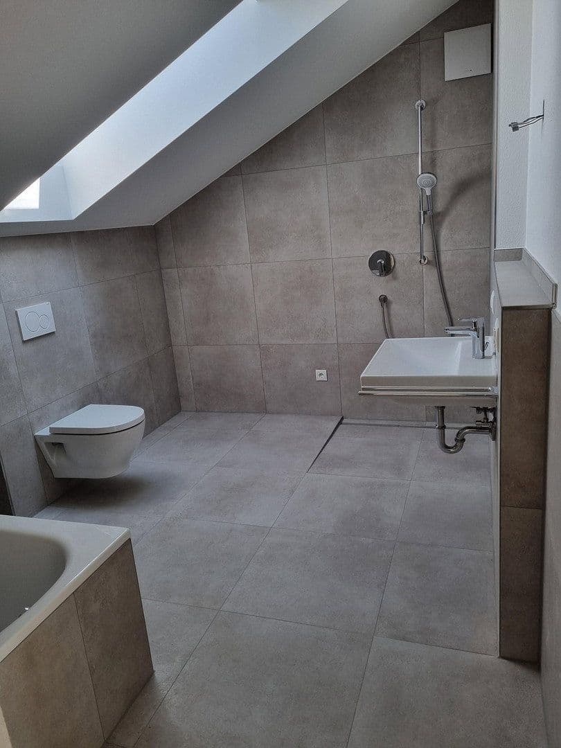 Prenájom bytu 3-izbový 68 m², Brandstr. 1, Grafing, Bavorsko Prenájom bytu 3-izbový 68 m², Brandstr. 1, Grafing, Bavorsko