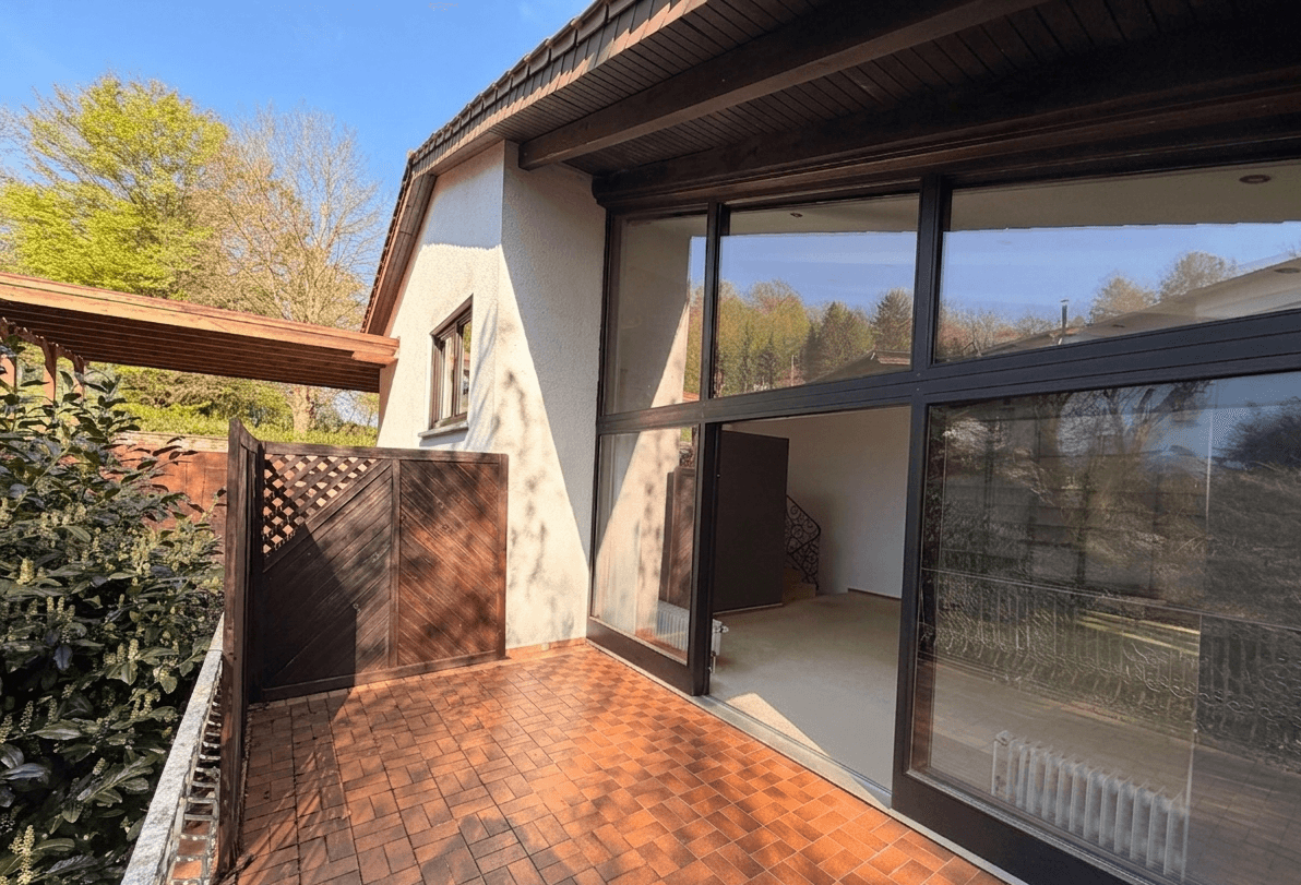 Predaj domu 210 m², pozemek 853 m², Sulzbach/Saar, Sársko Predaj domu 210 m², pozemek 853 m², Sulzbach/Saar, Sársko