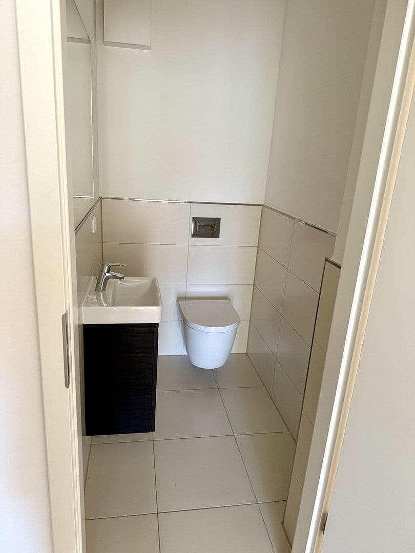 Prenájom bytu 3-izbový 90 m², Am Markt 2, Schwerin, Meklenbursko-Predpomoransko Prenájom bytu 3-izbový 90 m², Am Markt 2, Schwerin, Meklenbursko-Predpomoransko