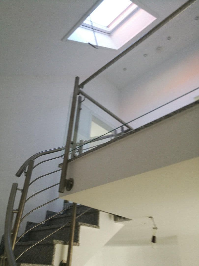 Prenájom bytu 3-izbový 140 m², Langen, Hesensko Prenájom bytu 3-izbový 140 m², Langen, Hesensko