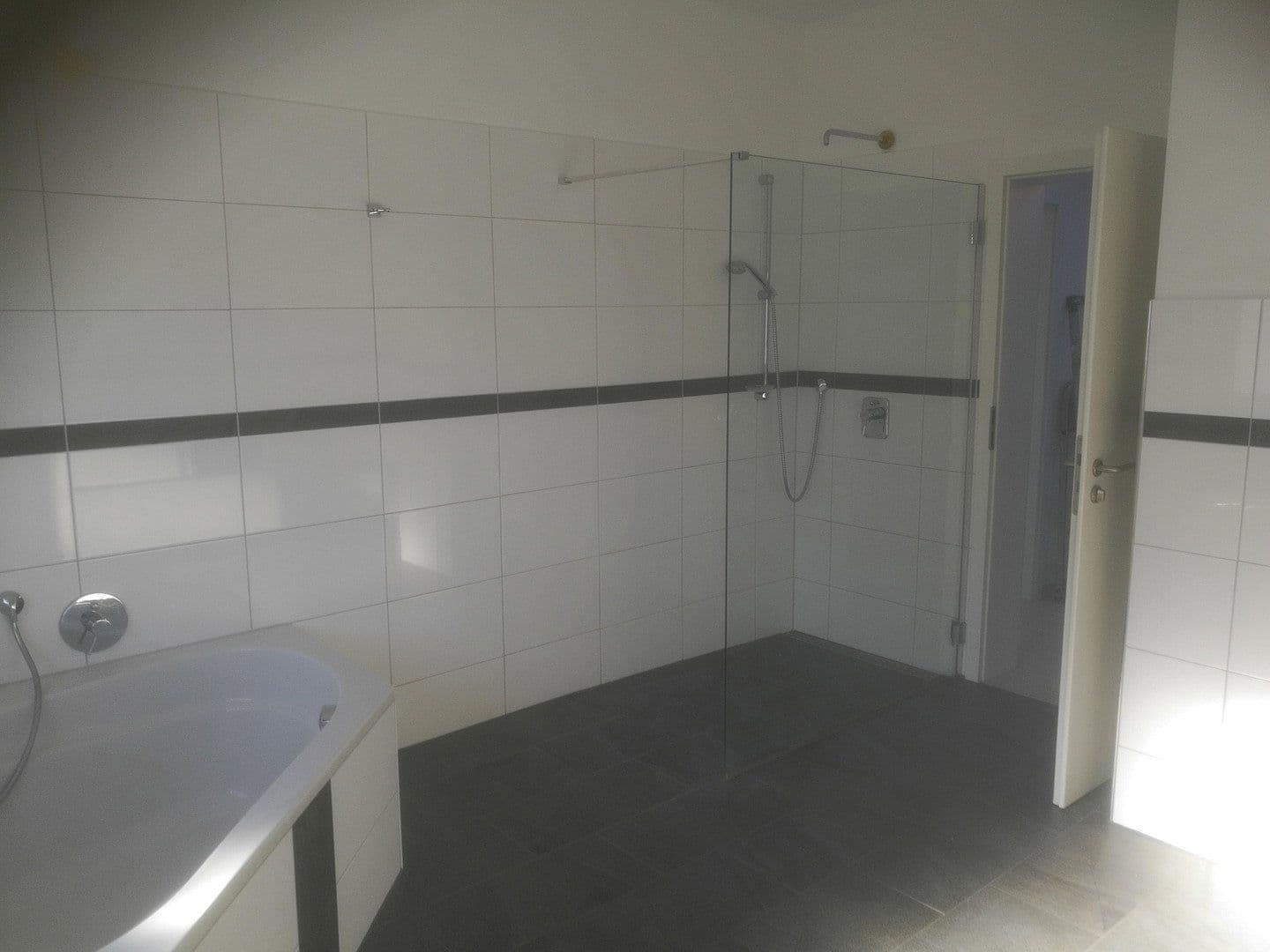 Prenájom bytu 3-izbový 140 m², Langen, Hesensko Prenájom bytu 3-izbový 140 m², Langen, Hesensko