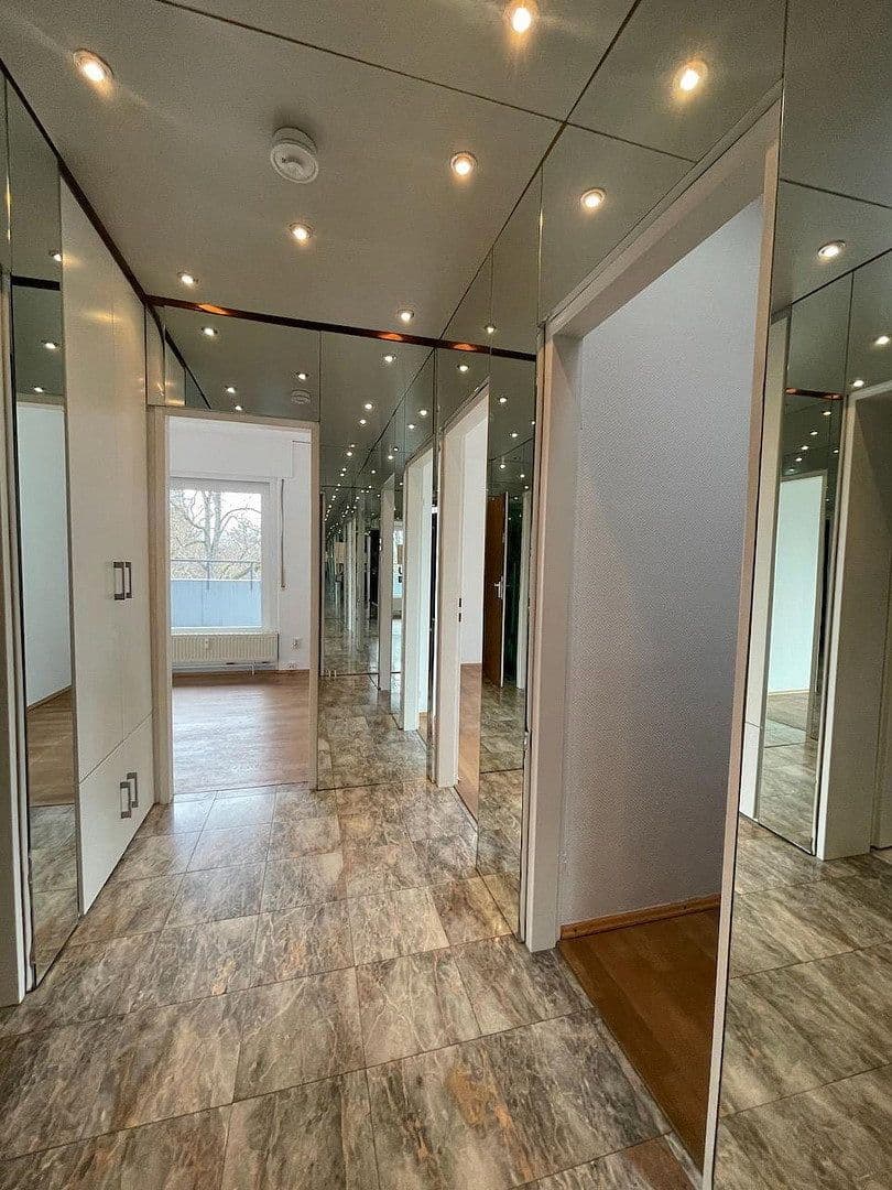 Predaj bytu 2-izbový 64 m², Jaminstrasse 2b, Kronberg im Taunus, Hesensko Predaj bytu 2-izbový 64 m², Jaminstrasse 2b, Kronberg im Taunus, Hesensko