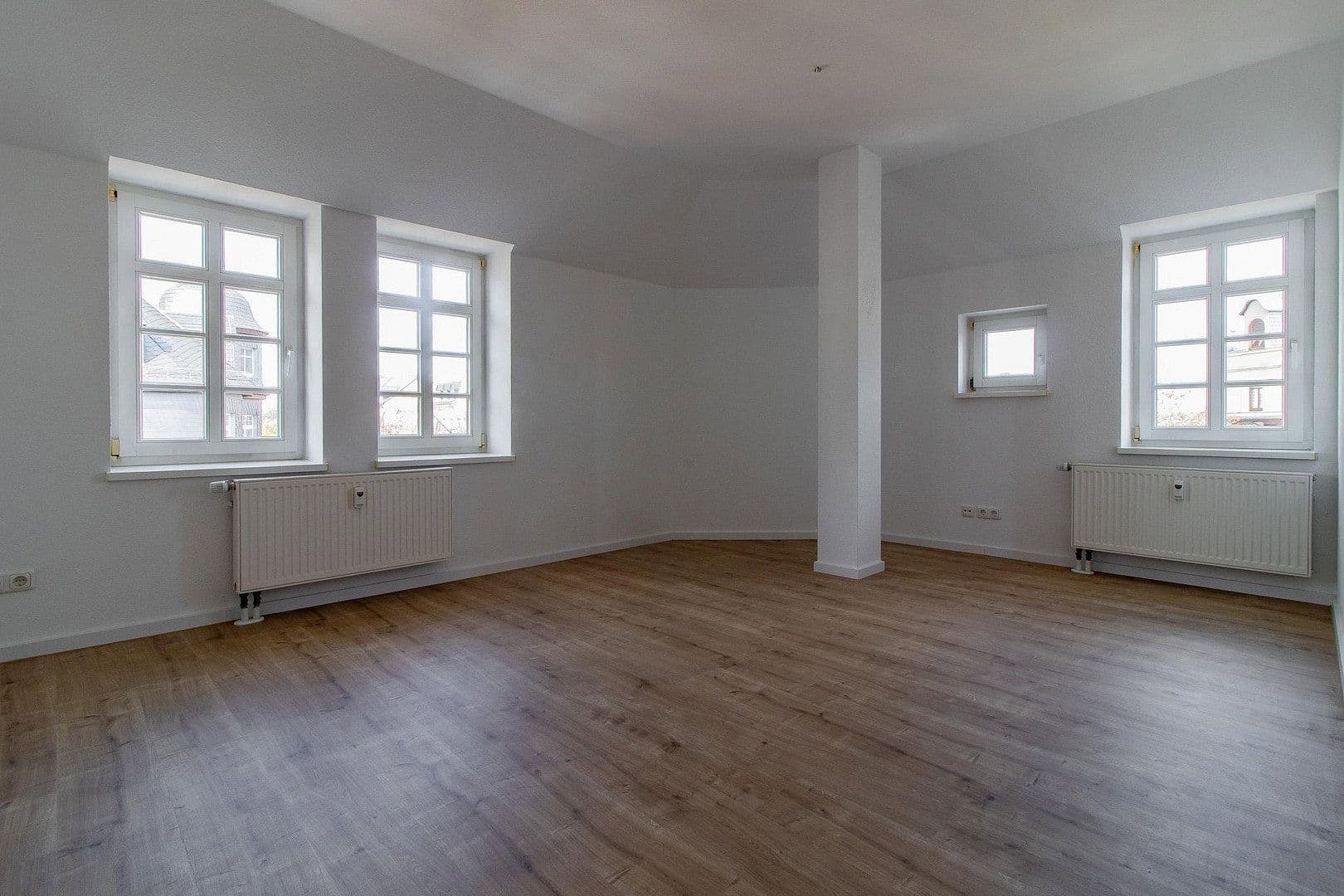 Prenájom bytu 2-izbový 57 m², Agricolastr. 67, Chemnitz, Sasko Prenájom bytu 2-izbový 57 m², Agricolastr. 67, Chemnitz, Sasko