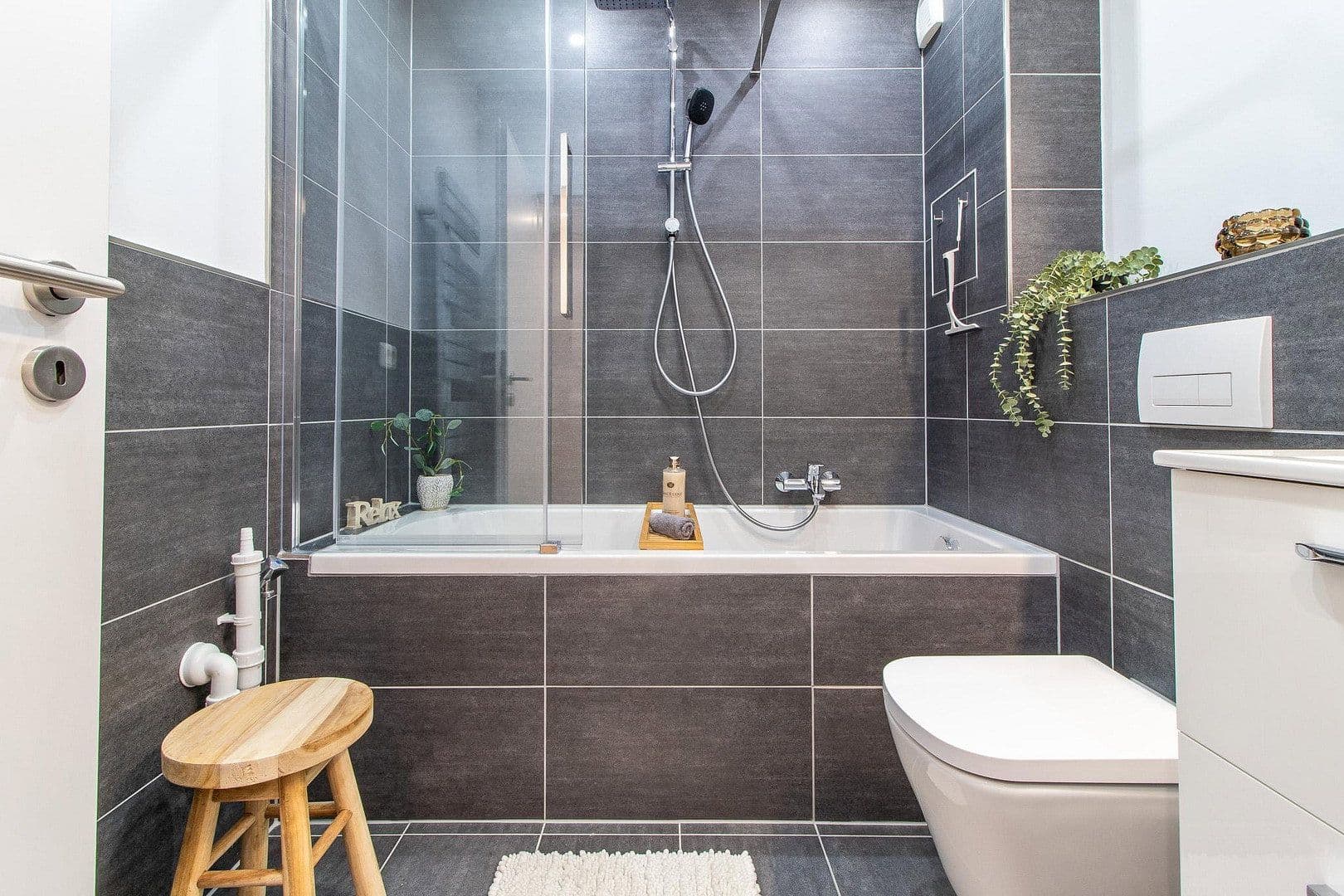 Prenájom bytu 2-izbový 57 m², Agricolastr. 67, Chemnitz, Sasko Prenájom bytu 2-izbový 57 m², Agricolastr. 67, Chemnitz, Sasko