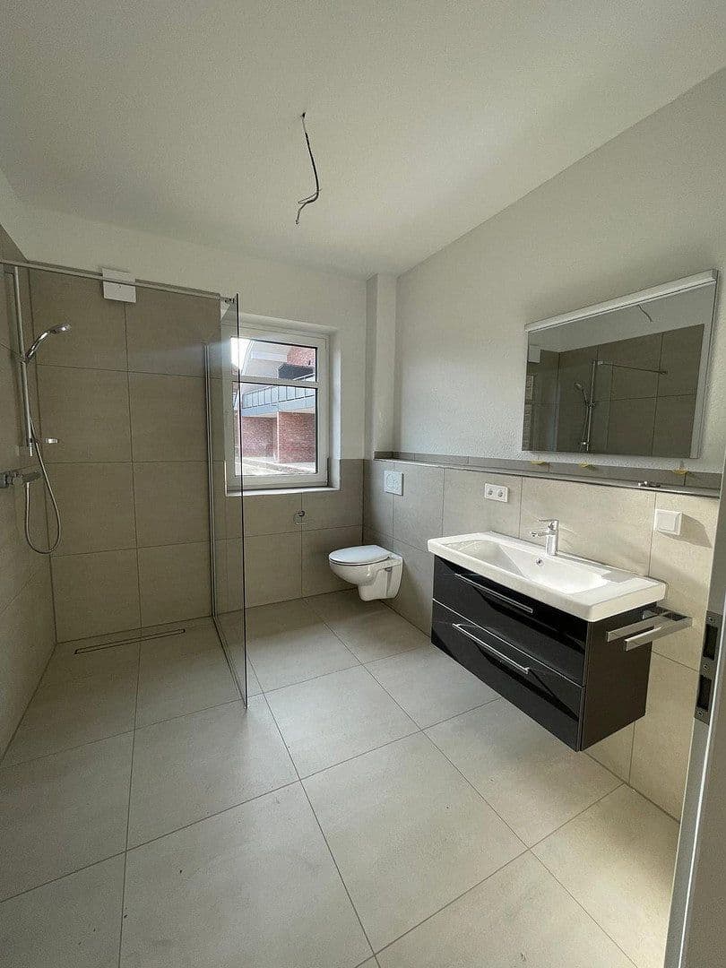 Prenájom bytu 2-izbový 67 m², Hauptstraße 44, Drebber, Dolné Sasko Prenájom bytu 2-izbový 67 m², Hauptstraße 44, Drebber, Dolné Sasko