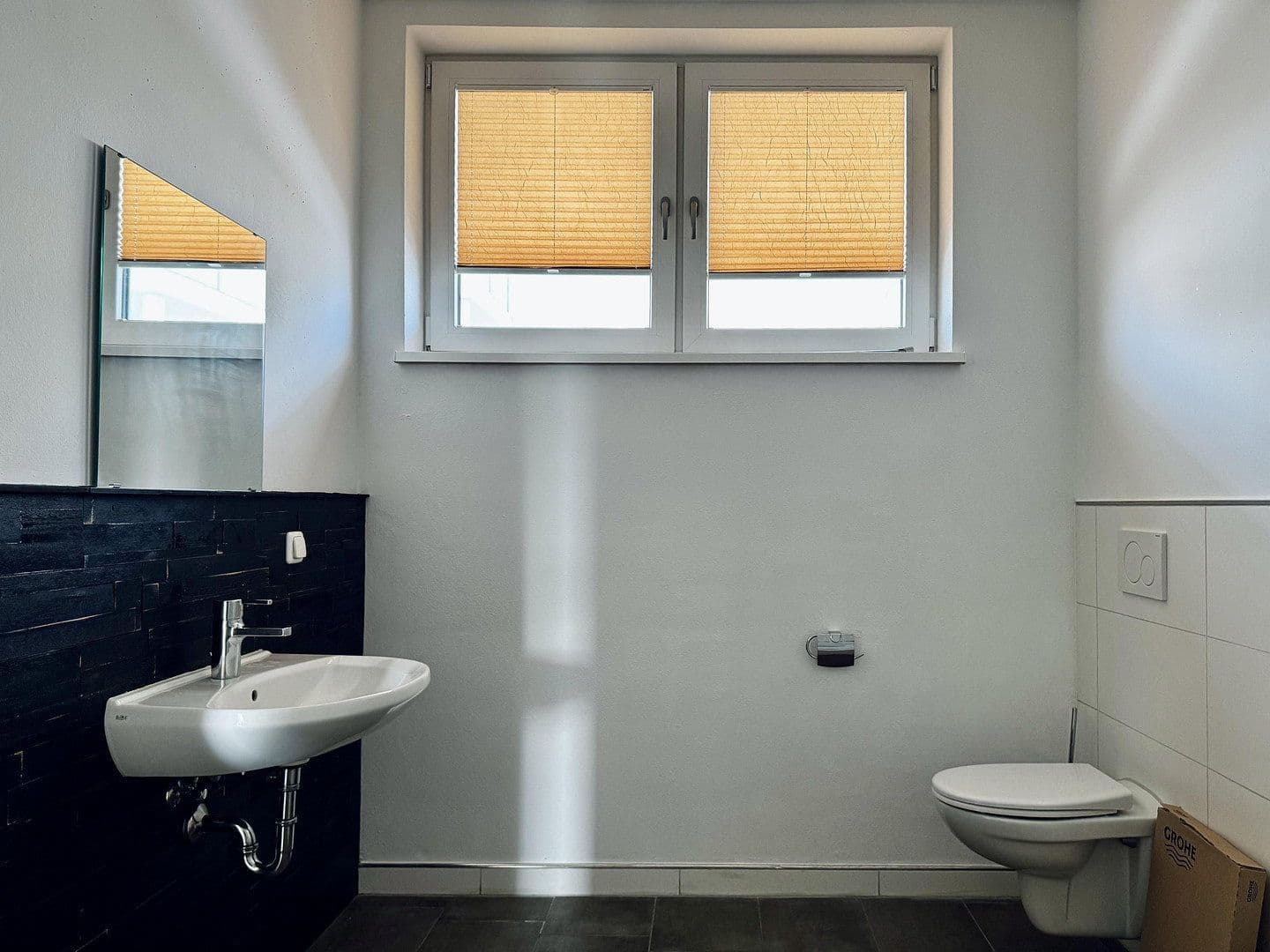 Prenájom bytu 3-izbový 90 m², Bräugaßl 10, Hemau, Bavorsko Prenájom bytu 3-izbový 90 m², Bräugaßl 10, Hemau, Bavorsko