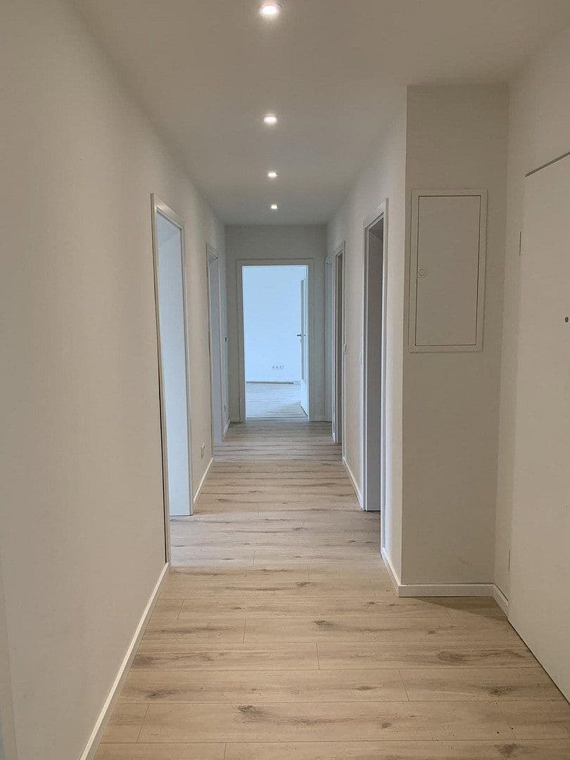 Prenájom bytu 4-izbový 88 m², Lindenstrasse 91, Henstedt-Ulzburg, Šlezvicko-Holštajnsko Prenájom bytu 4-izbový 88 m², Lindenstrasse 91, Henstedt-Ulzburg, Šlezvicko-Holštajnsko