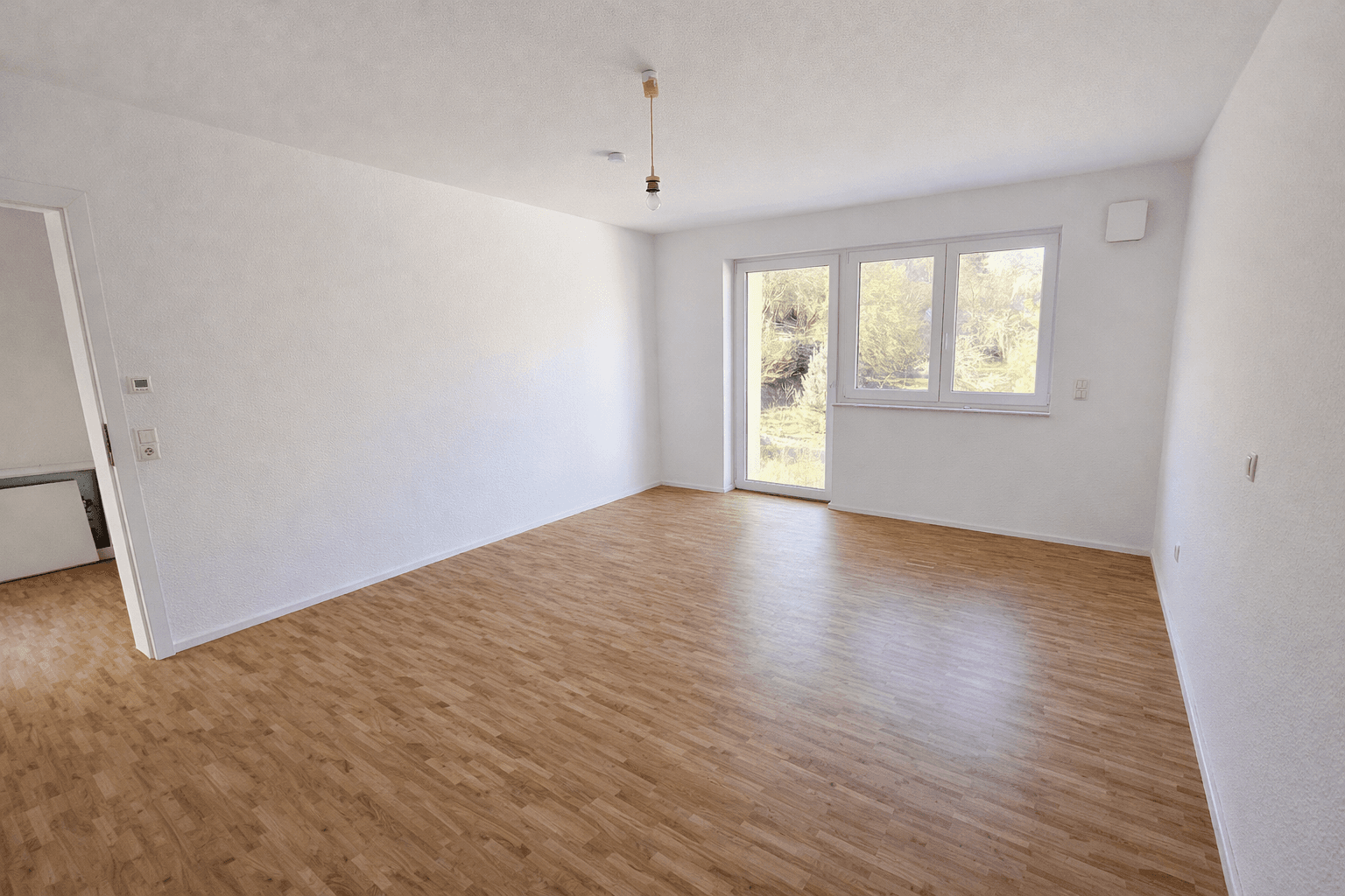 Prenájom domu 156 m², pozemek 180 m², Dammweg 10, Bad Dürkheim, Porýnie-Falcko Prenájom domu 156 m², pozemek 180 m², Dammweg 10, Bad Dürkheim, Porýnie-Falcko