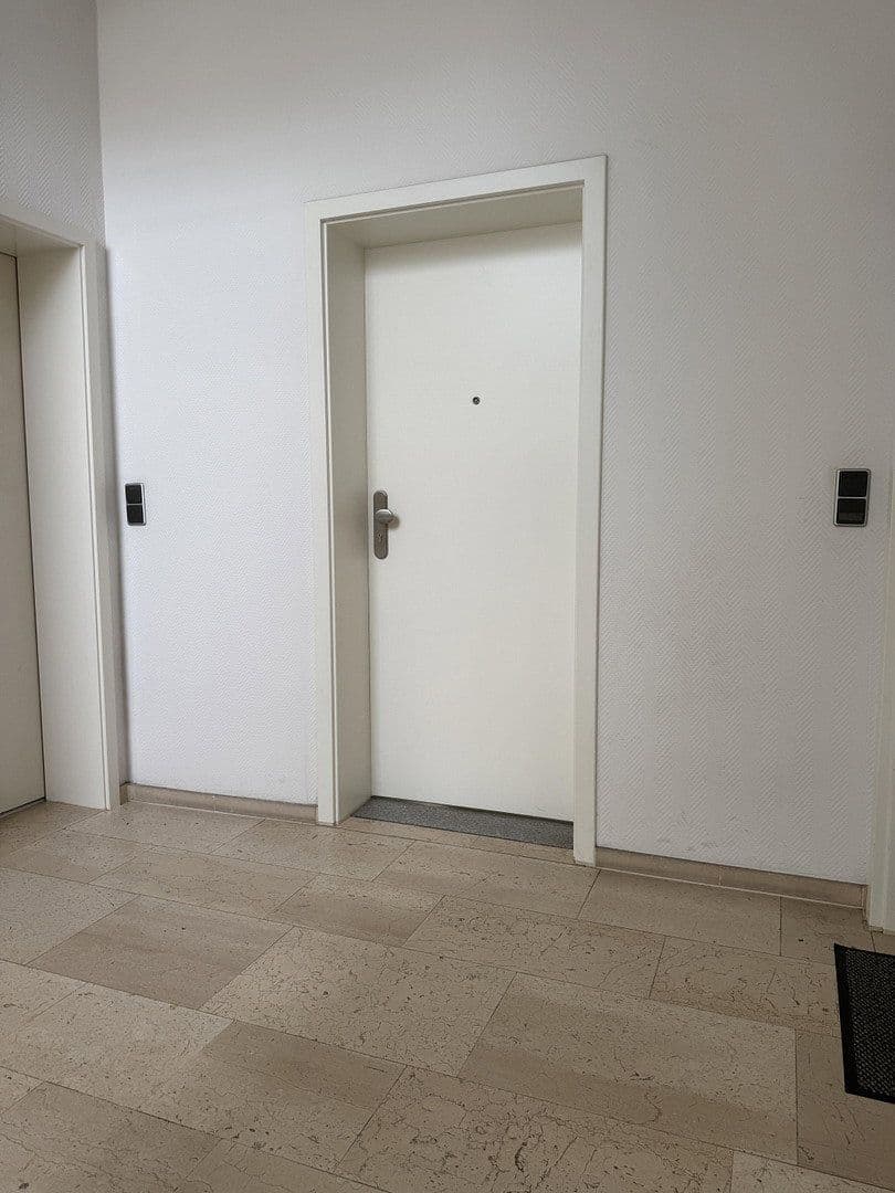 Prenájom kancelárie 130 m², Bergisch Gladbach, Severné Porýnie - Westfálsko Prenájom kancelárie 130 m², Bergisch Gladbach, Severné Porýnie - Westfálsko