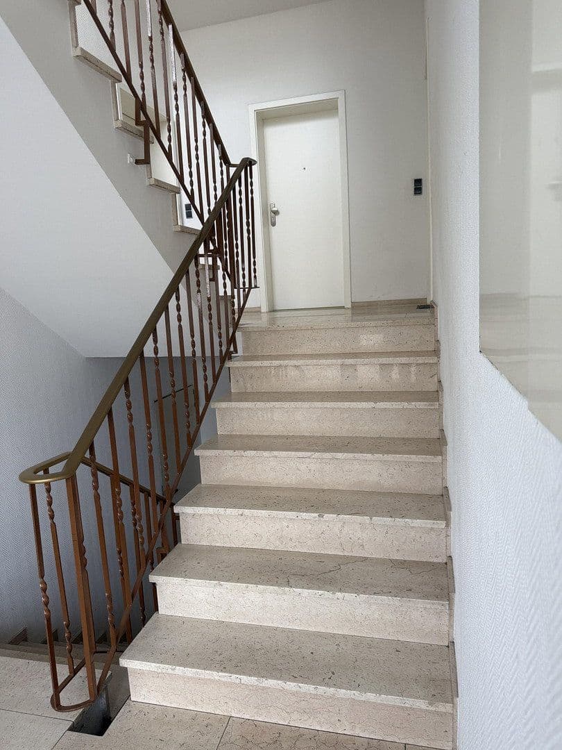 Prenájom kancelárie 130 m², Bergisch Gladbach, Severné Porýnie - Westfálsko Prenájom kancelárie 130 m², Bergisch Gladbach, Severné Porýnie - Westfálsko