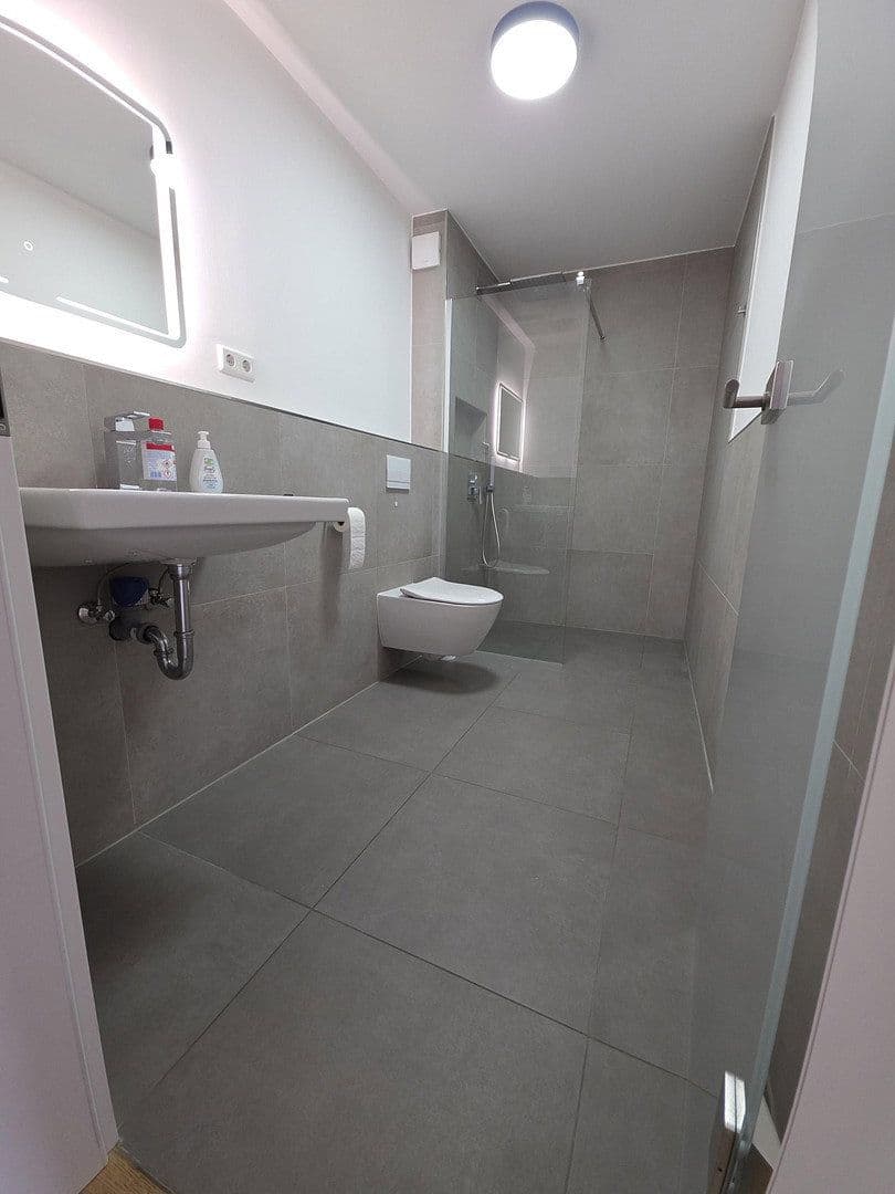 Prenájom bytu 3-izbový 110 m², Hilden, Severné Porýnie - Westfálsko Prenájom bytu 3-izbový 110 m², Hilden, Severné Porýnie - Westfálsko