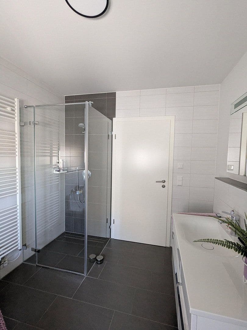 Predaj bytu 4-izbový 110 m², Hofgartenstraße 57, Neuenstadt am Kocher, Bádensko-Wurttembersko Predaj bytu 4-izbový 110 m², Hofgartenstraße 57, Neuenstadt am Kocher, Bádensko-Wurttembersko