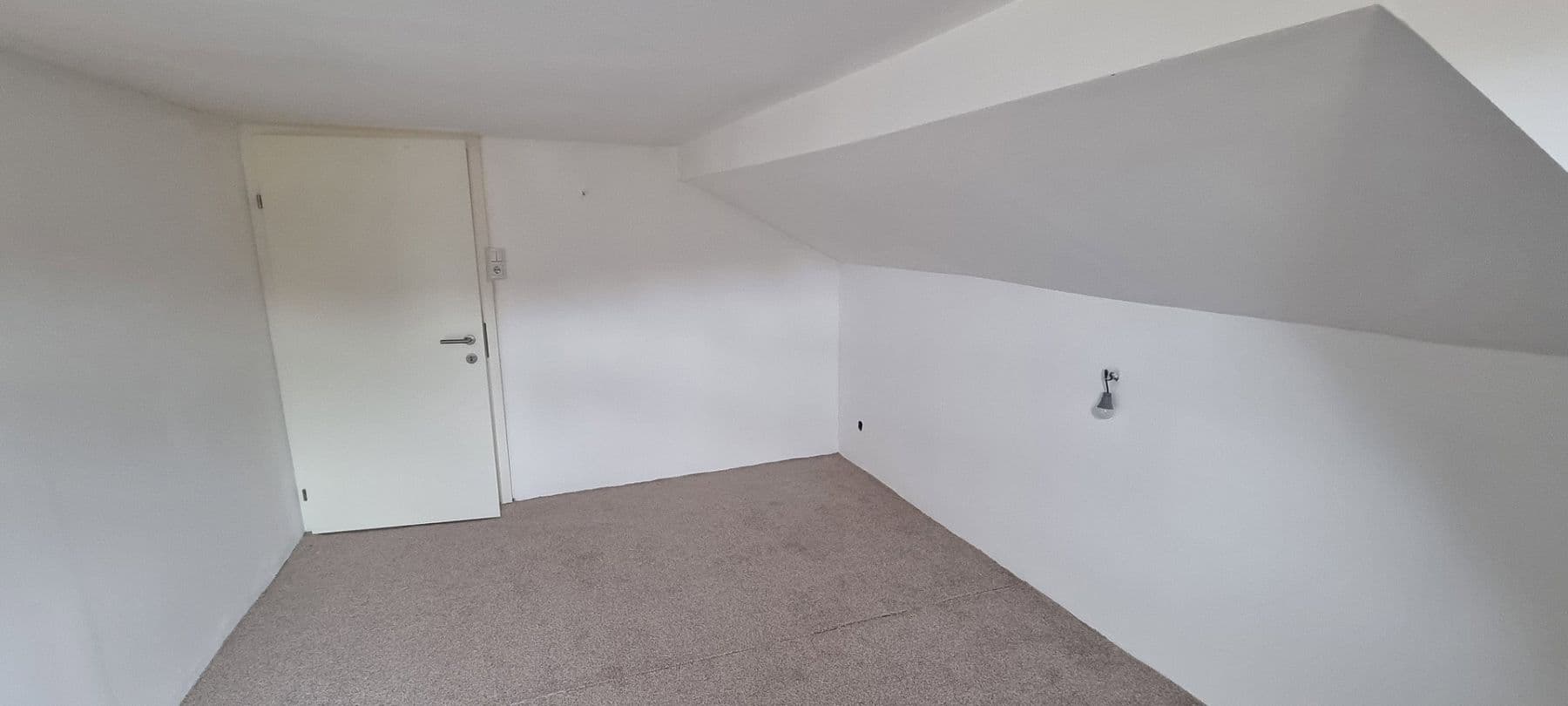 Predaj domu 248 m², pozemek 1.060 m², Rosegg, Korutánsko Predaj domu 248 m², pozemek 1.060 m², Rosegg, Korutánsko