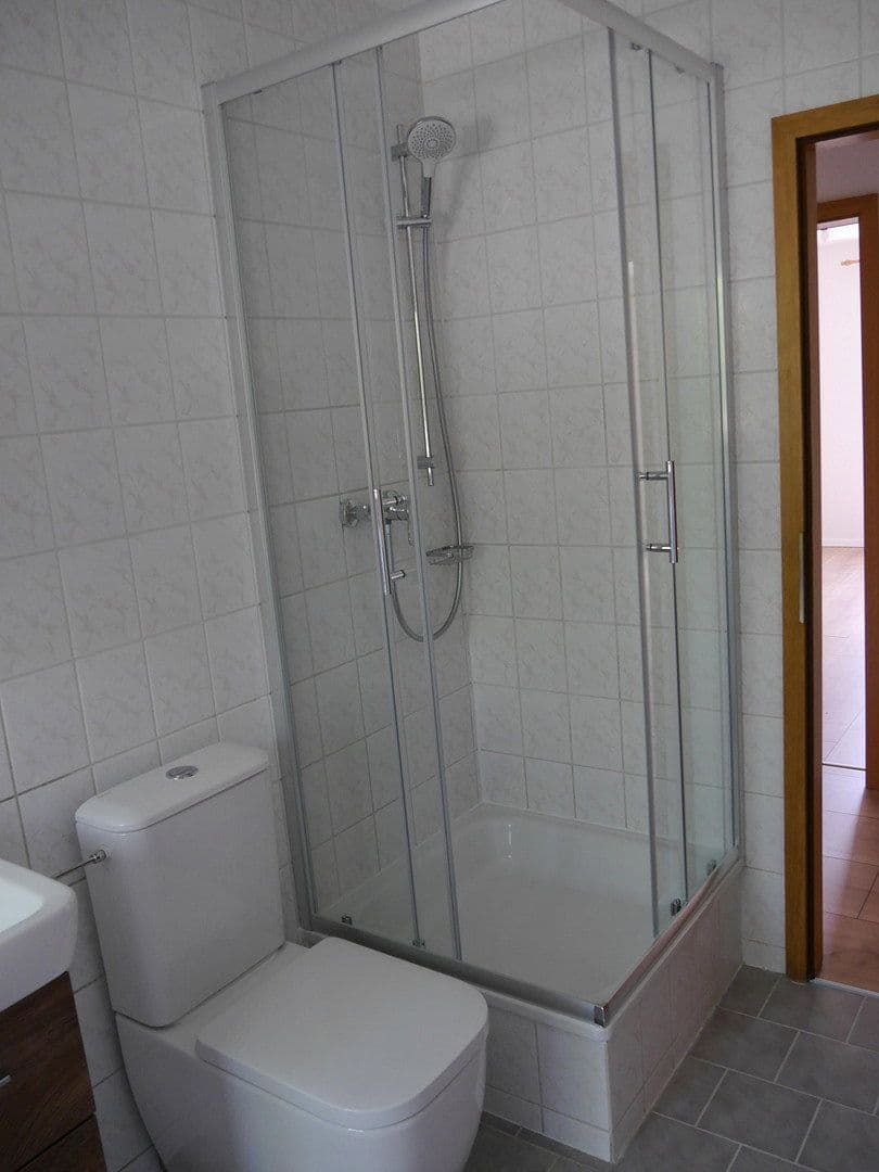 Prenájom domu 160 m², pozemek 645 m², Bergstr. 15, Berg im Gau, Bavorsko Prenájom domu 160 m², pozemek 645 m², Bergstr. 15, Berg im Gau, Bavorsko