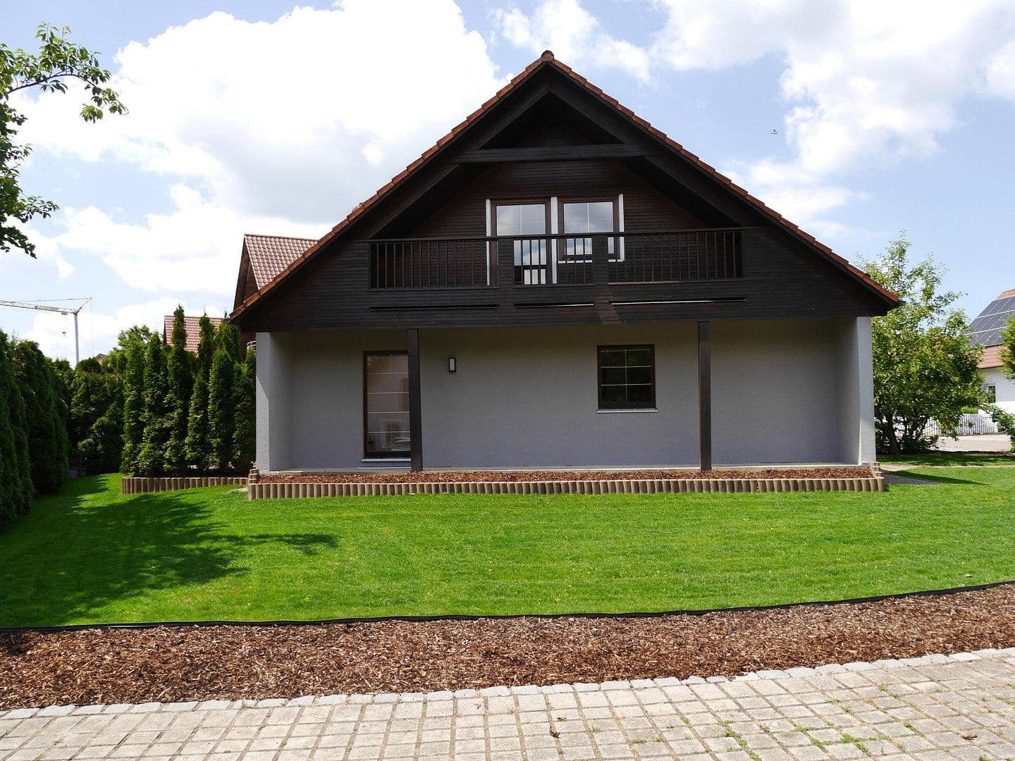 Prenájom domu 160 m², pozemek 645 m², Bergstr. 15, Berg im Gau, Bavorsko Prenájom domu 160 m², pozemek 645 m², Bergstr. 15, Berg im Gau, Bavorsko