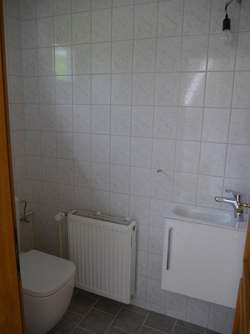 Prenájom domu 160 m², pozemek 645 m², Bergstr. 15, Berg im Gau, Bavorsko Prenájom domu 160 m², pozemek 645 m², Bergstr. 15, Berg im Gau, Bavorsko