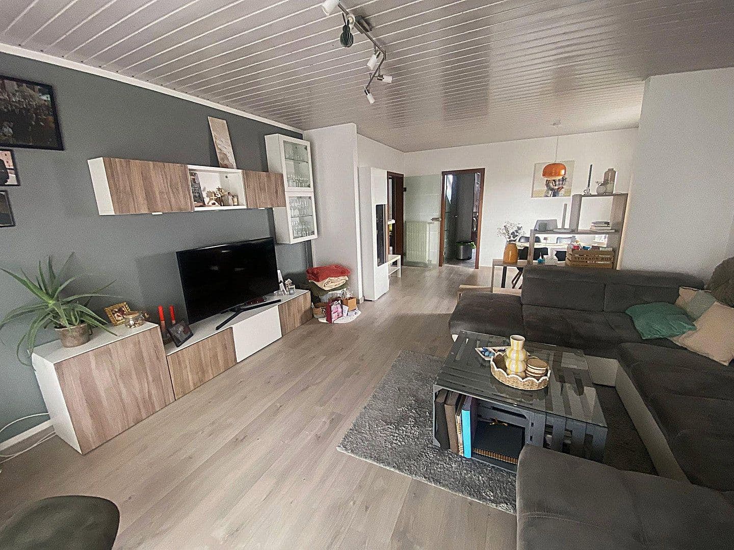 Prenájom bytu 3-izbový 80 m², Händelstraße 2, Wilkau-Haßlau, Sasko Prenájom bytu 3-izbový 80 m², Händelstraße 2, Wilkau-Haßlau, Sasko