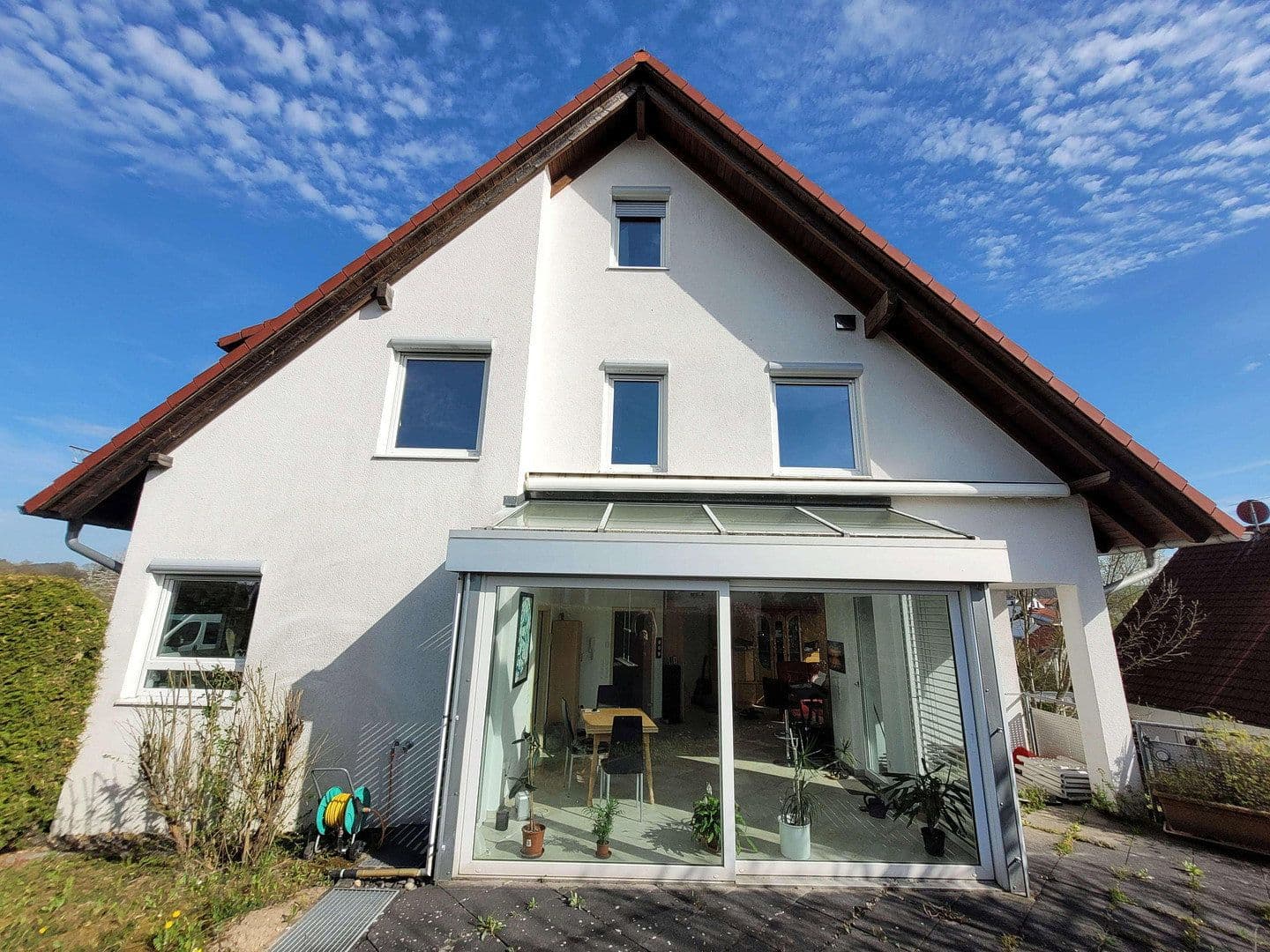 Predaj domu 187 m², pozemek 310 m², Oberstenfeld, Bádensko-Wurttembersko Predaj domu 187 m², pozemek 310 m², Oberstenfeld, Bádensko-Wurttembersko