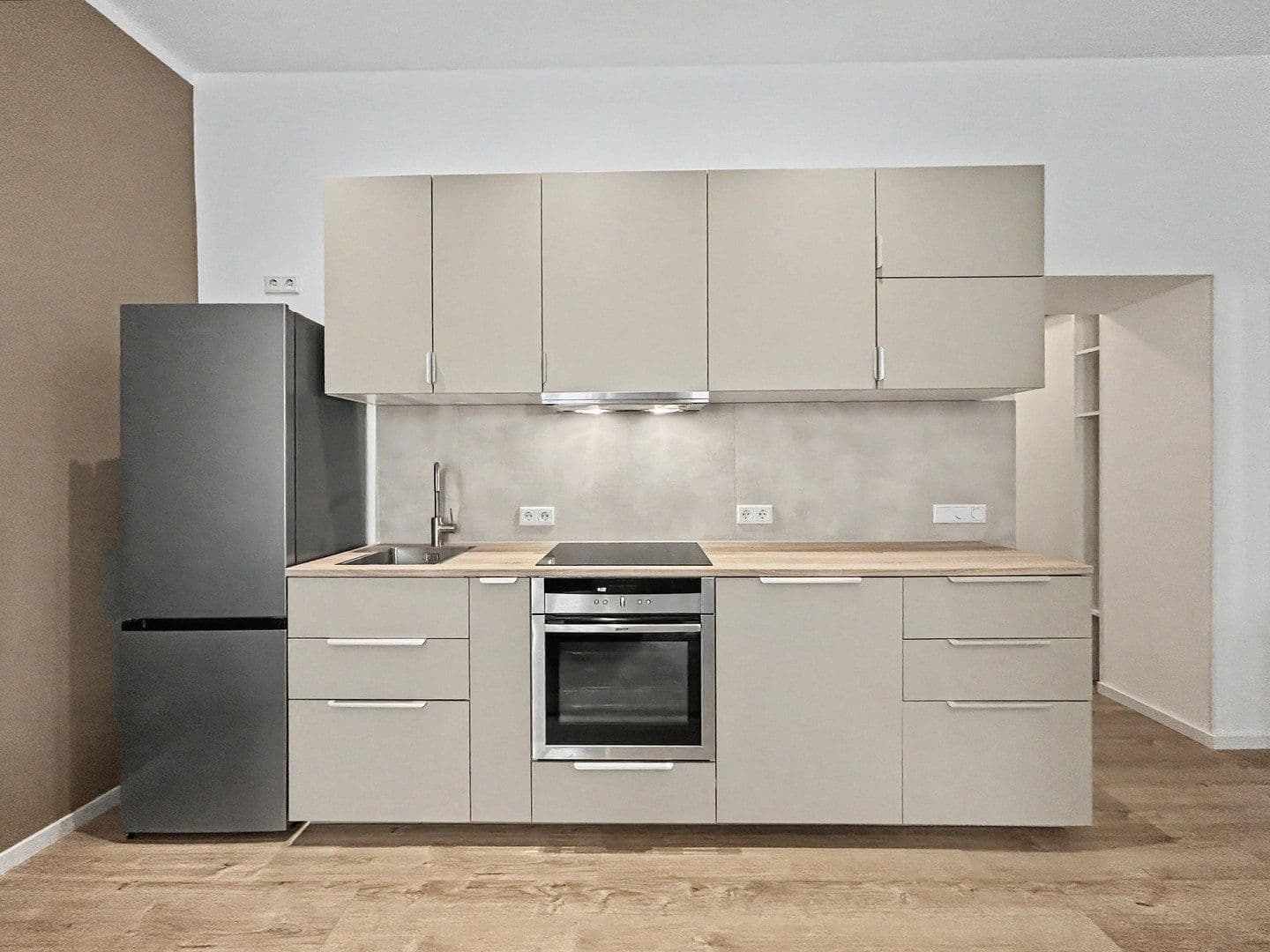 Prenájom bytu 2-izbový 40 m², Köln, Severné Porýnie - Westfálsko Prenájom bytu 2-izbový 40 m², Köln, Severné Porýnie - Westfálsko