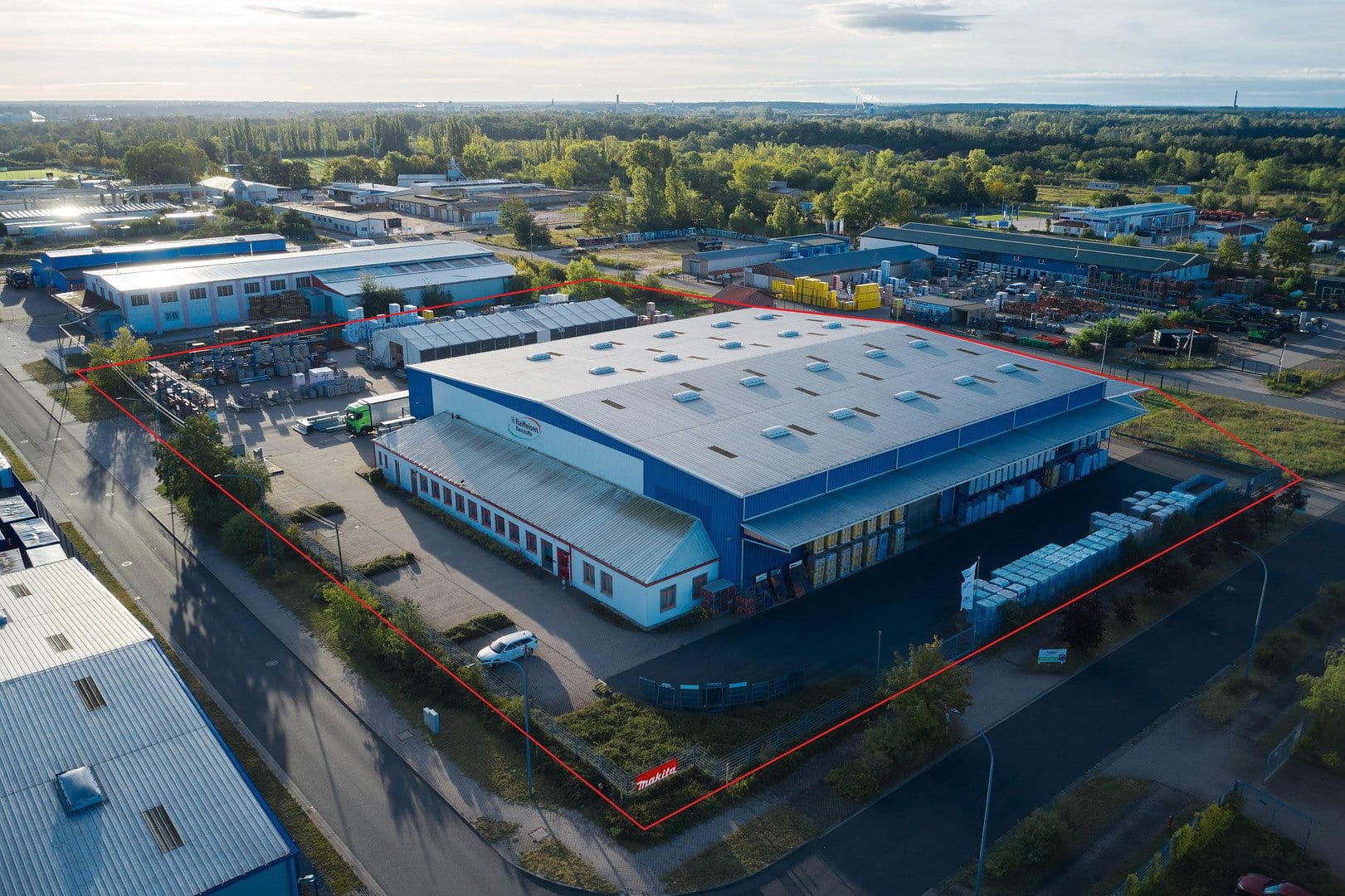 Predaj nebytového priestoru 12.188 m², Dämmstoffstraße 1, Bitterfeld-Wolfen, Sasko-Anhaltsko Predaj nebytového priestoru 12.188 m², Dämmstoffstraße 1, Bitterfeld-Wolfen, Sasko-Anhaltsko